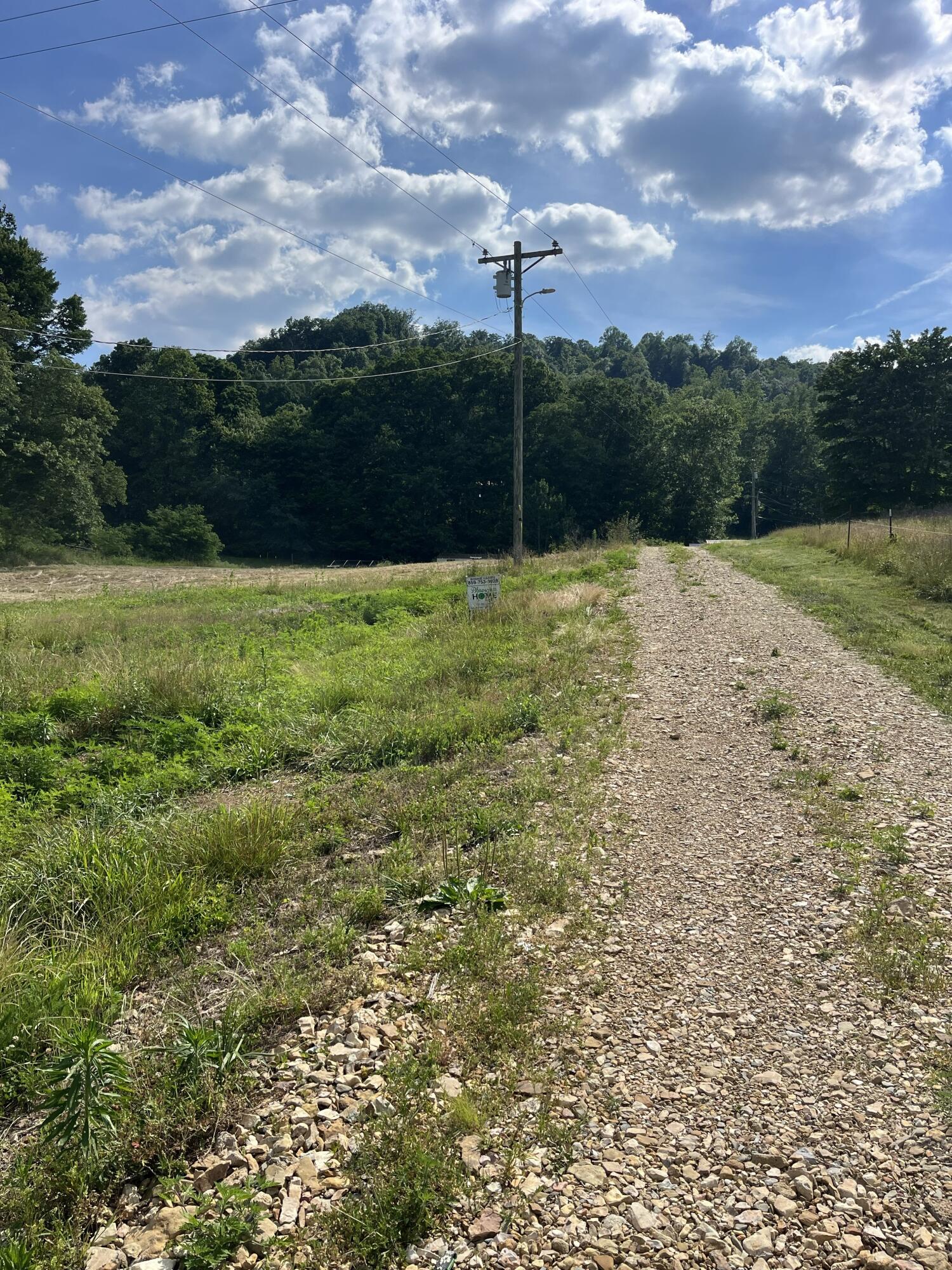 136 Taylor Loop Road Property Photo 3