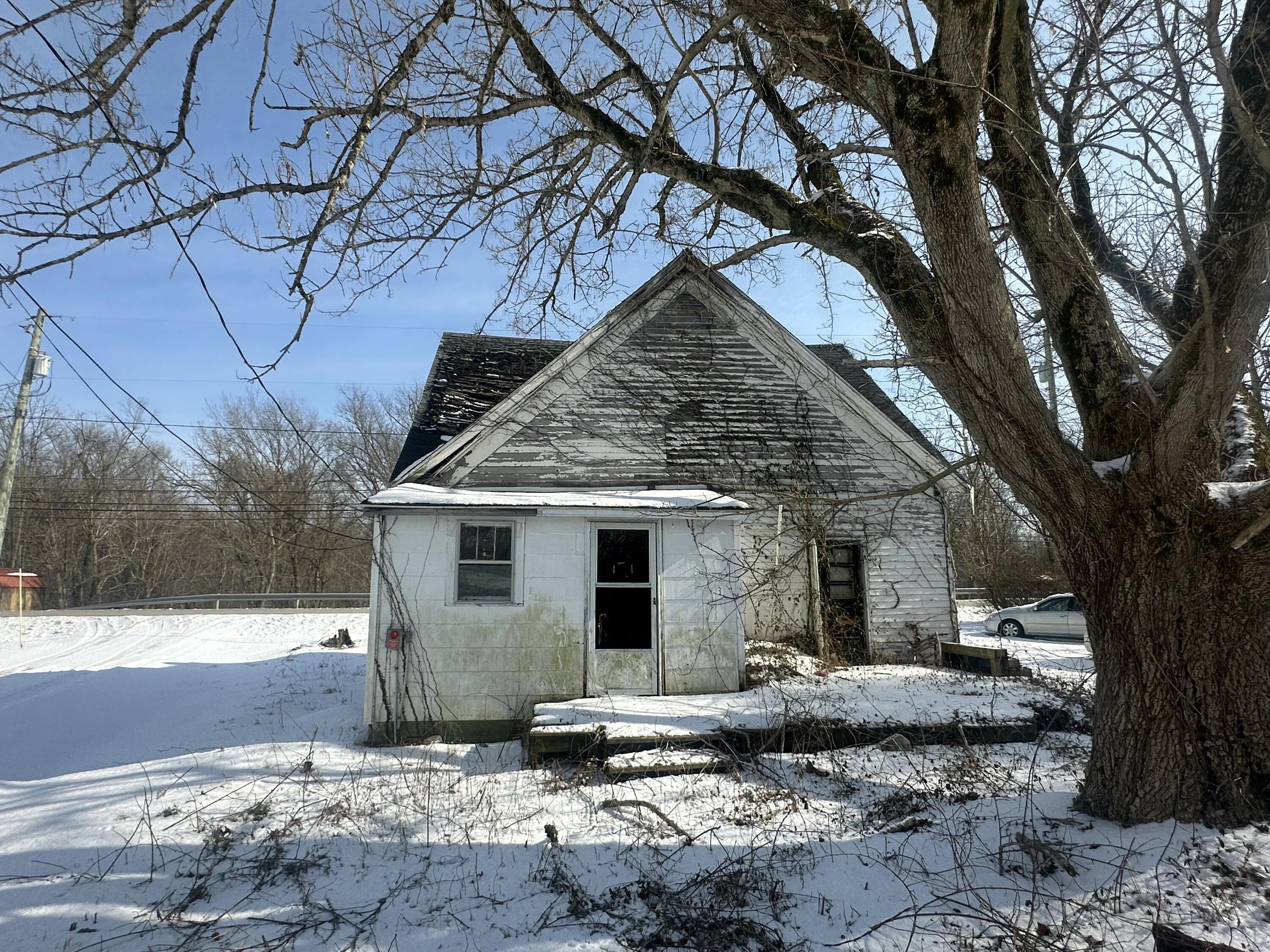 9151 Us-60 Property Photo 4