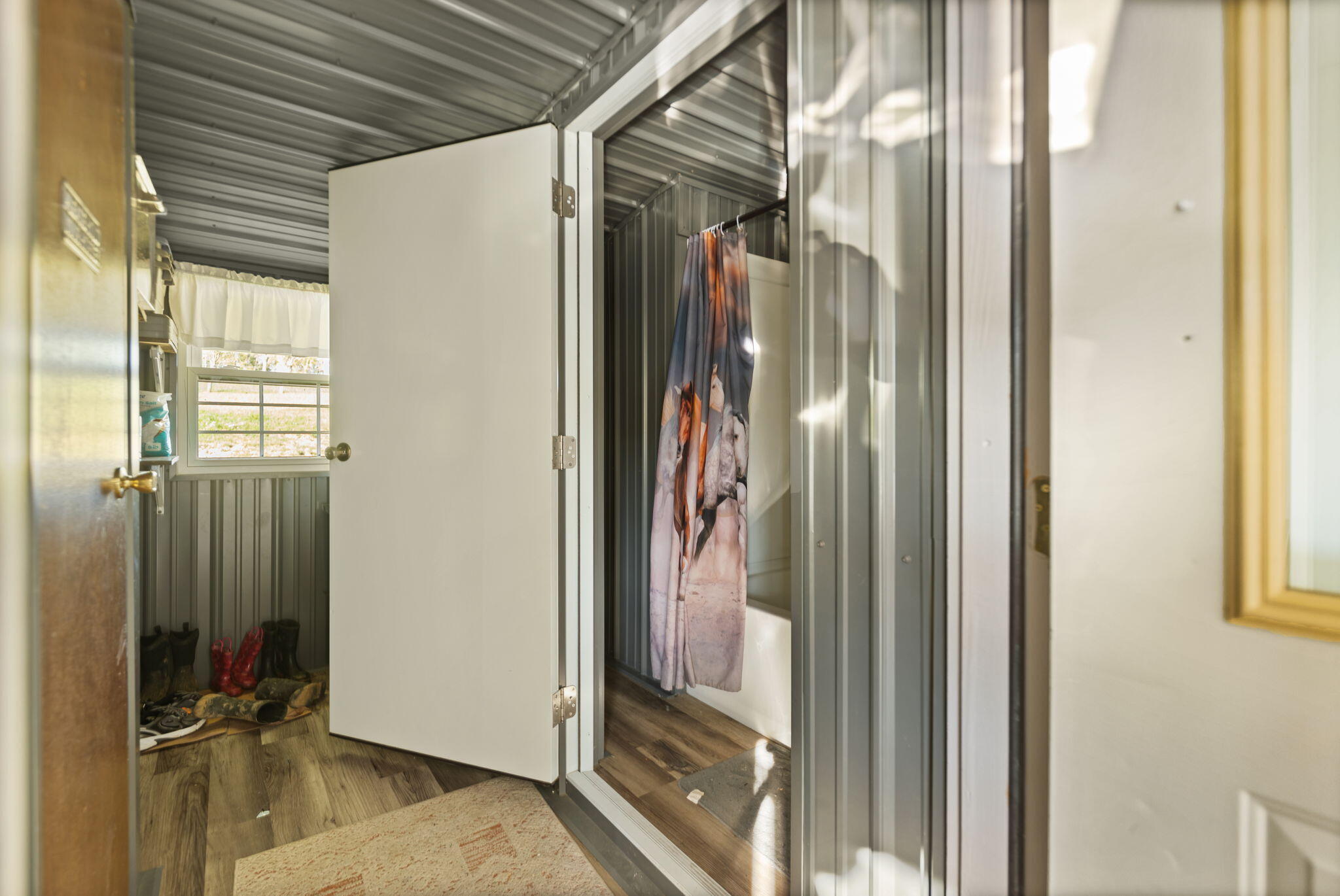 1185 Mudsock Road Property Photo 14