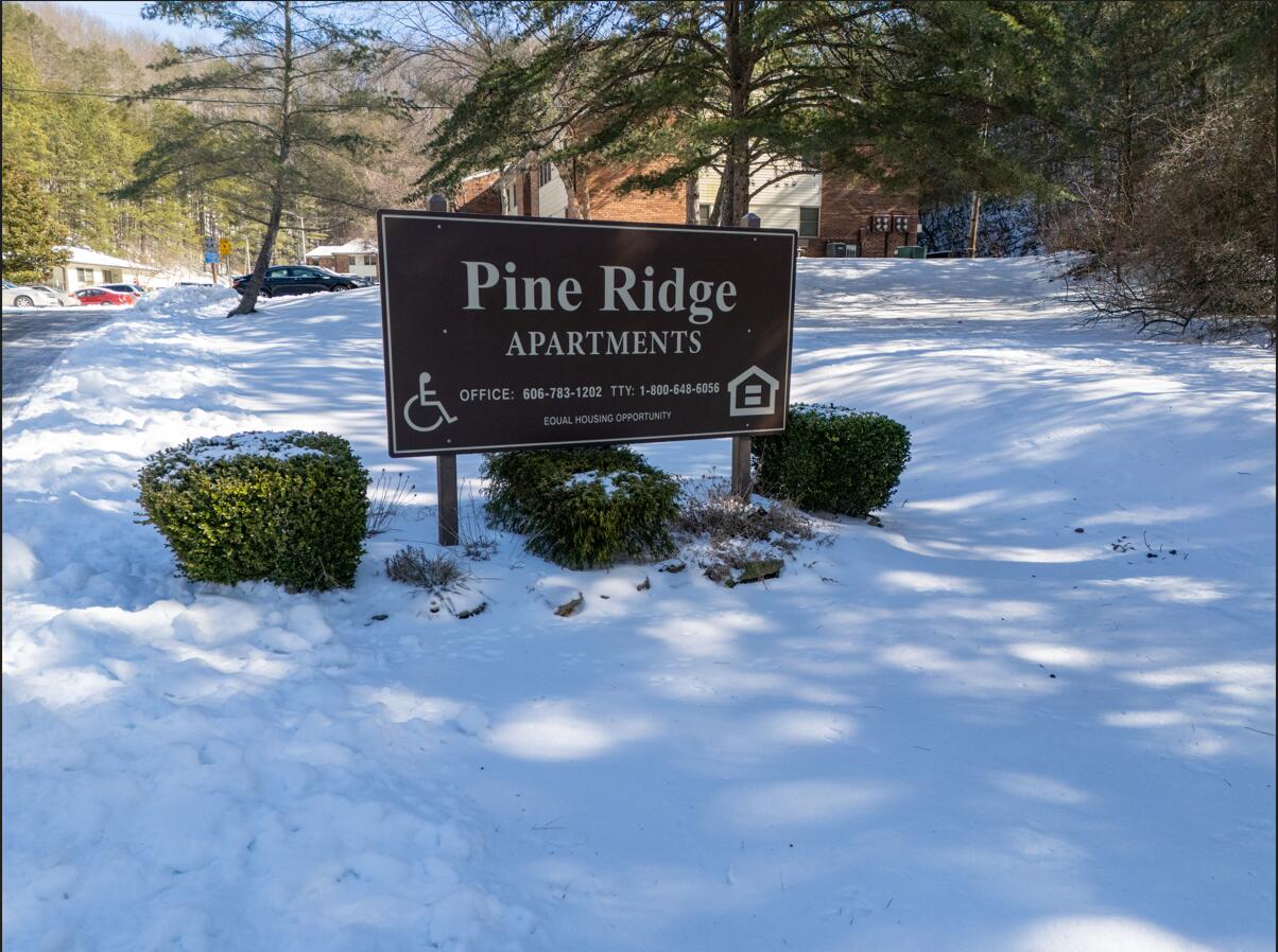 300 Pine Ridge Drive Property Photo 1