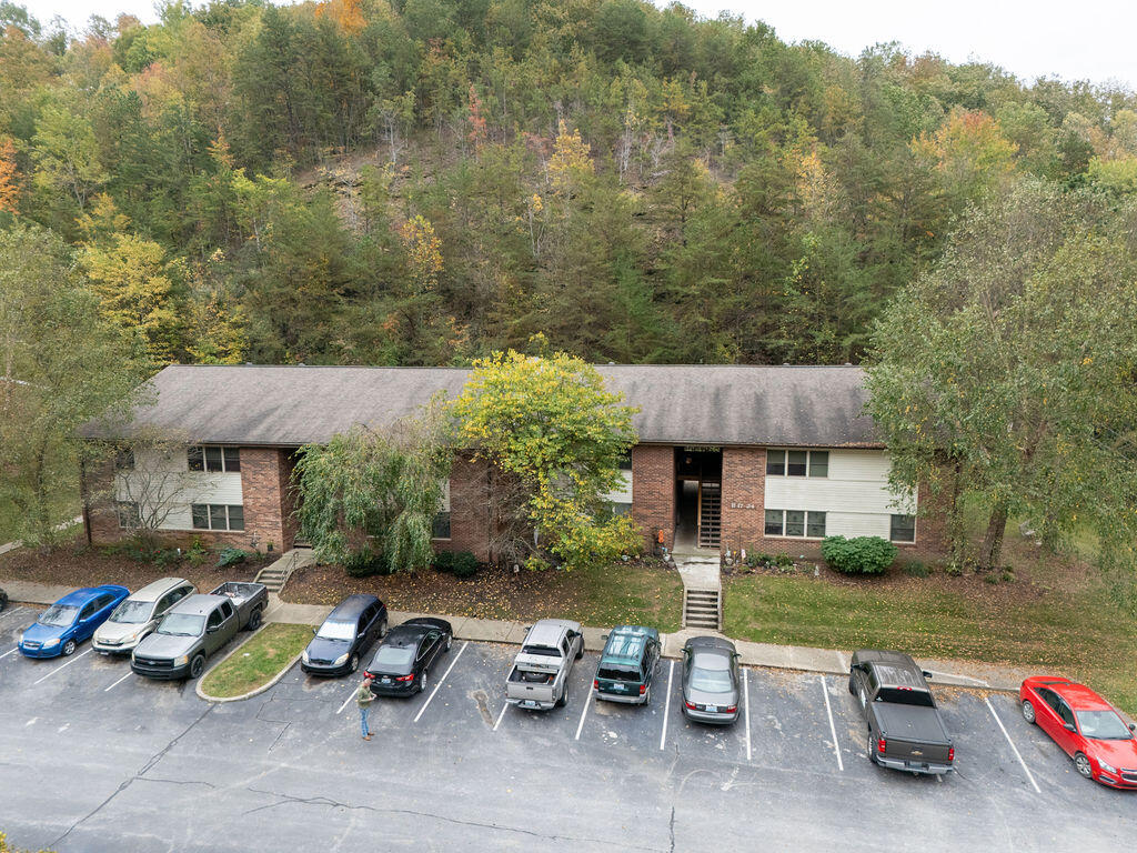 300 Pine Ridge Drive Property Photo 7