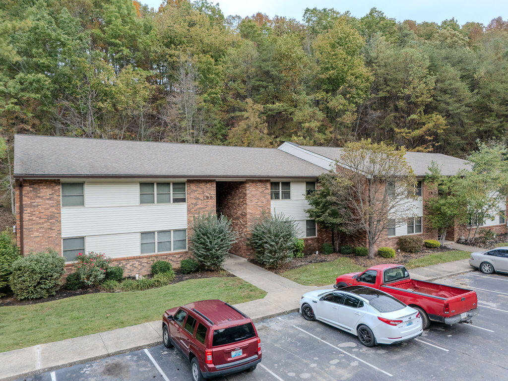 300 Pine Ridge Drive Property Photo 10