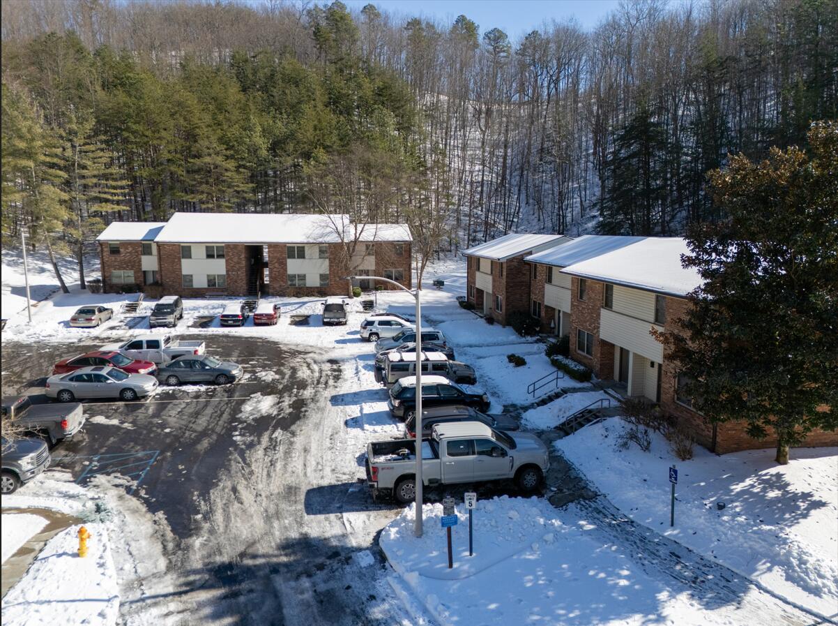 300 Pine Ridge Drive Property Photo 11