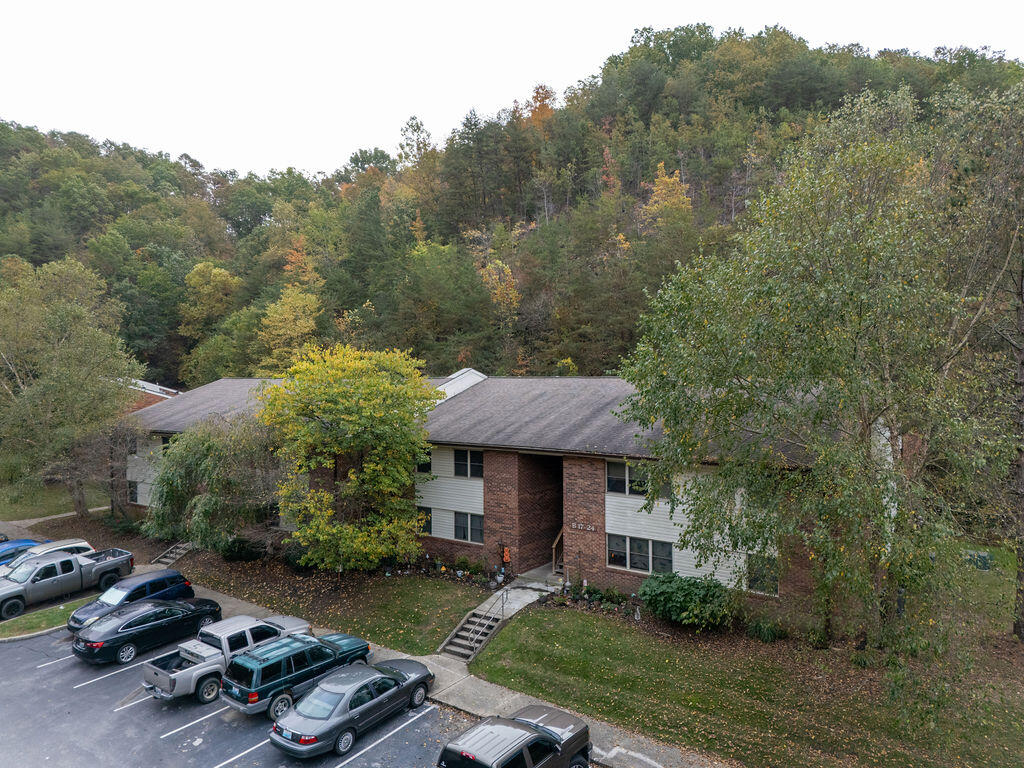300 Pine Ridge Drive Property Photo 14