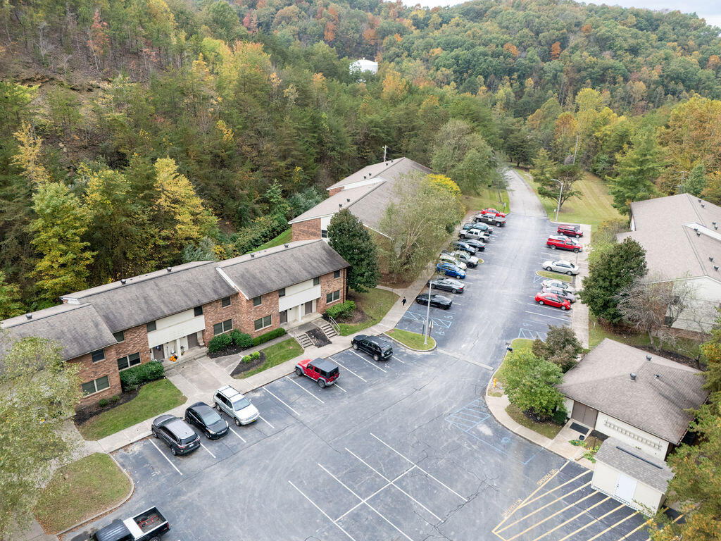 300 Pine Ridge Drive Property Photo 15
