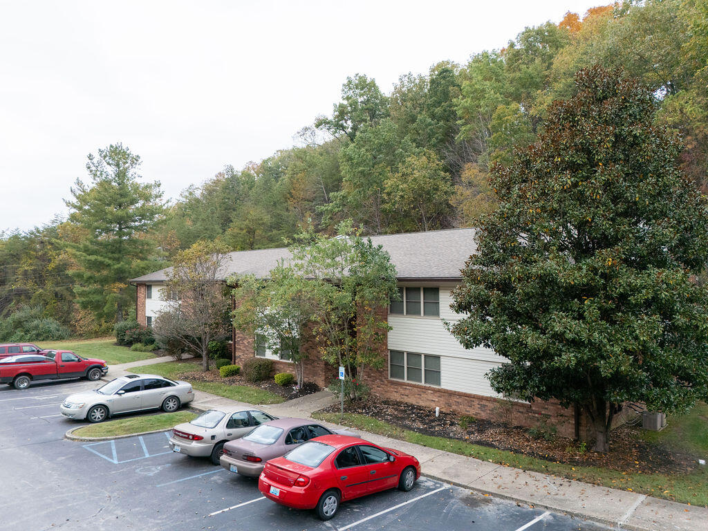 300 Pine Ridge Drive Property Photo 18