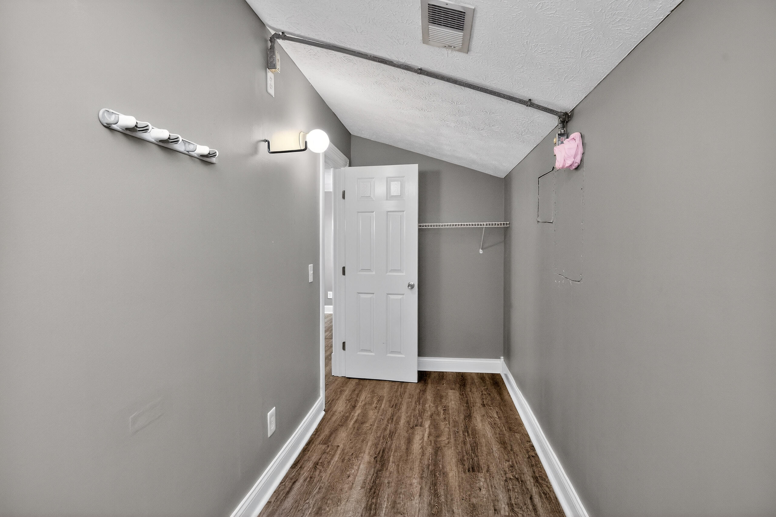 107 N Killarney Lane Property Photo 39
