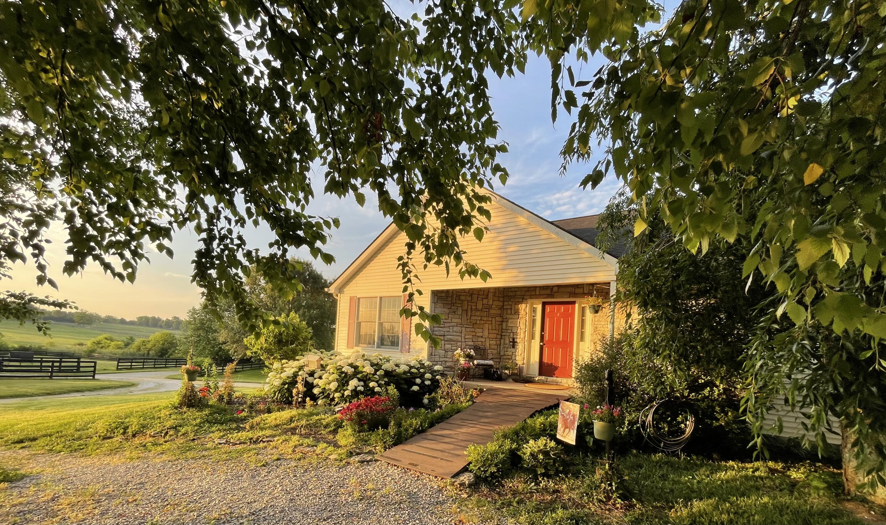 200 Carpenter Pike Property Photo 1