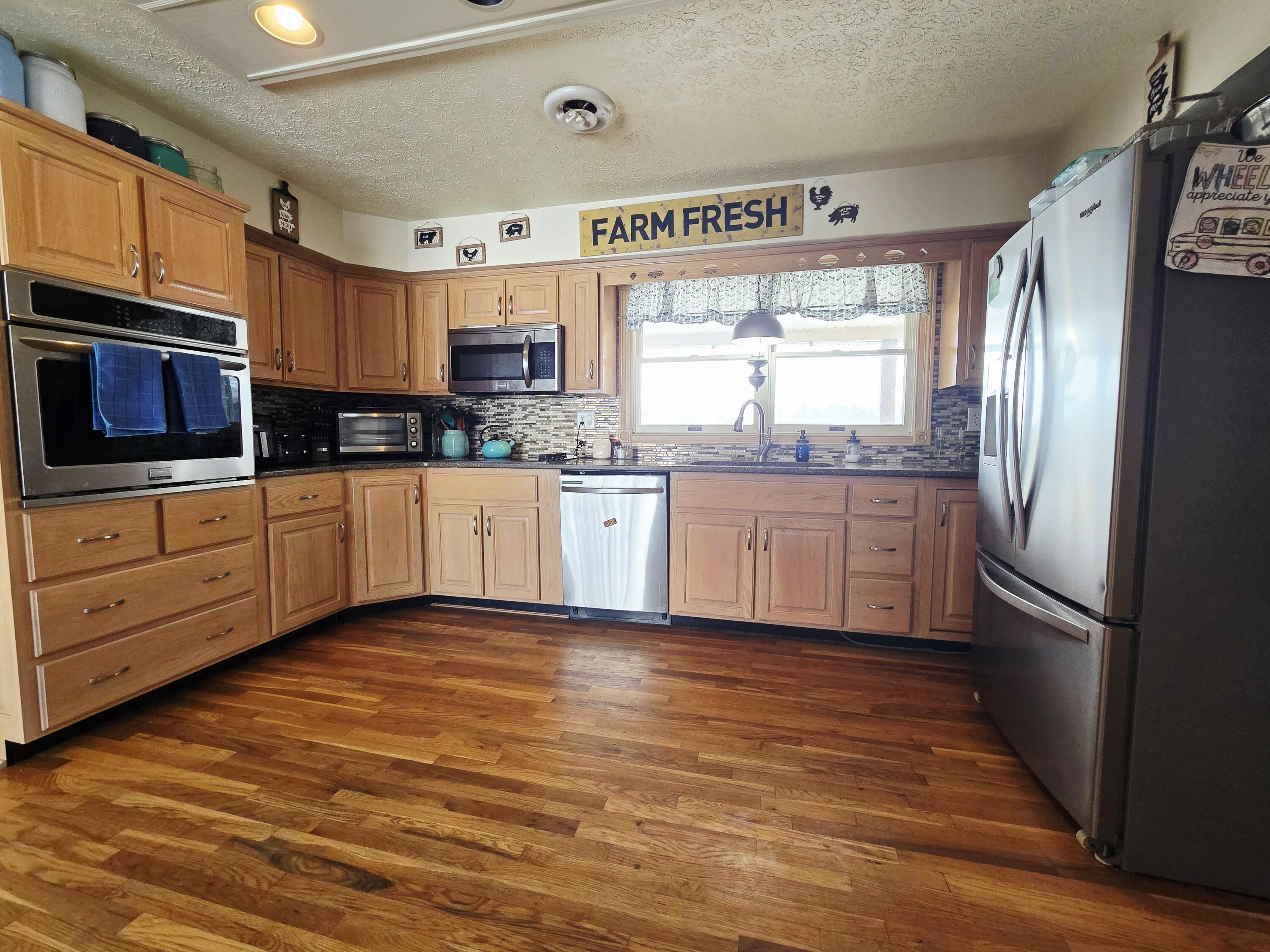 3125 Old Bull Road Property Photo 8
