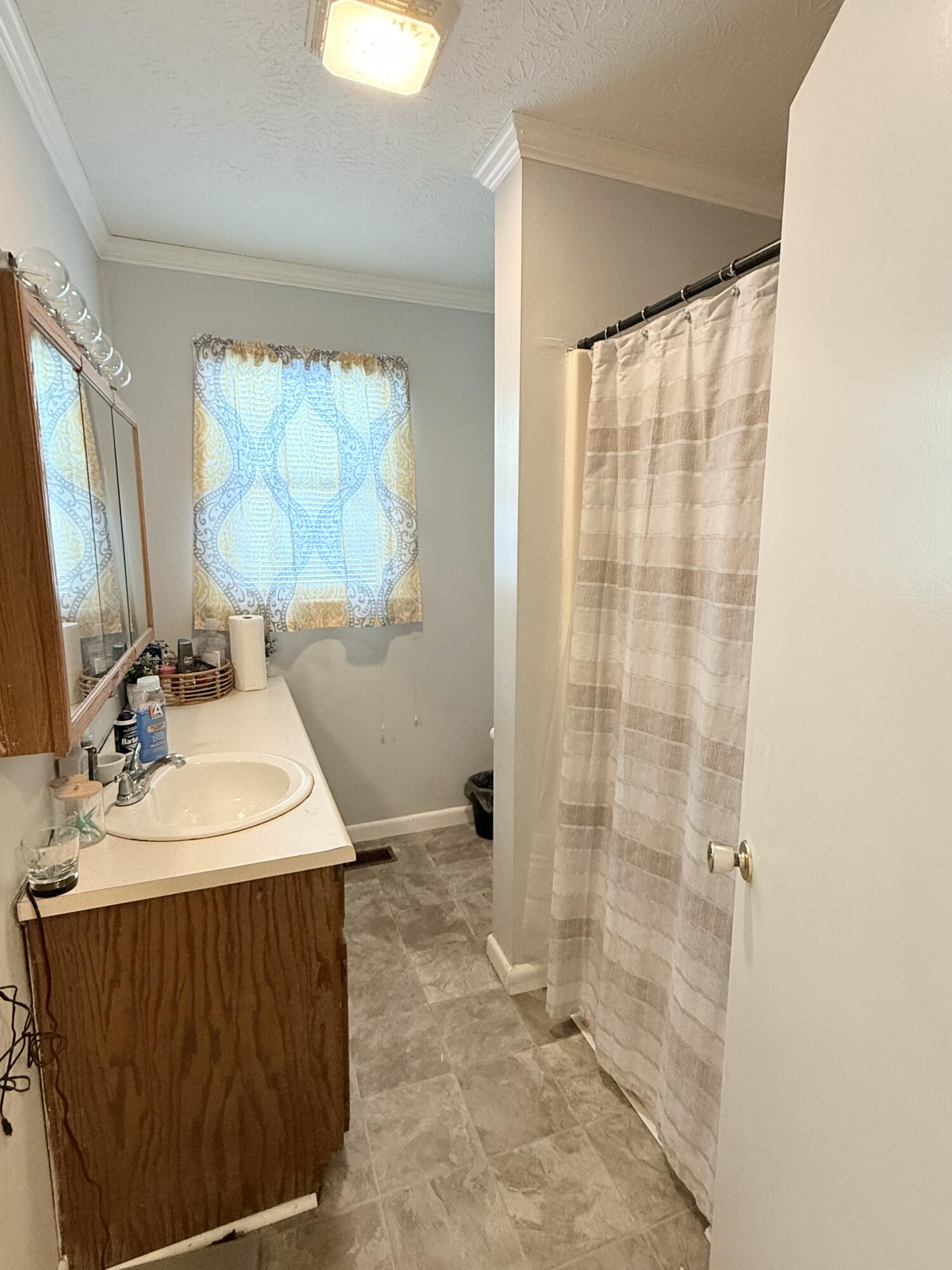 861 Barnett Road Property Photo 6
