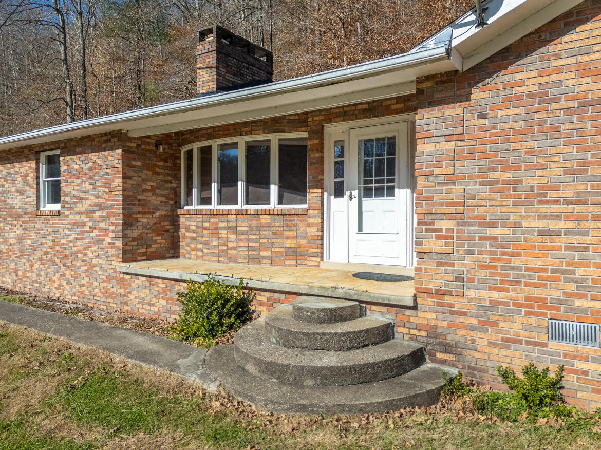 2860 Johnson Fork Property Photo 4