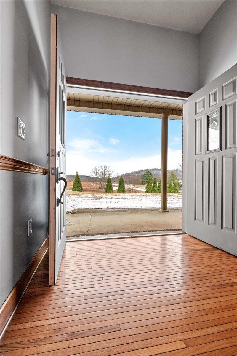 9256 Cumberland Falls Highway Property Photo 45