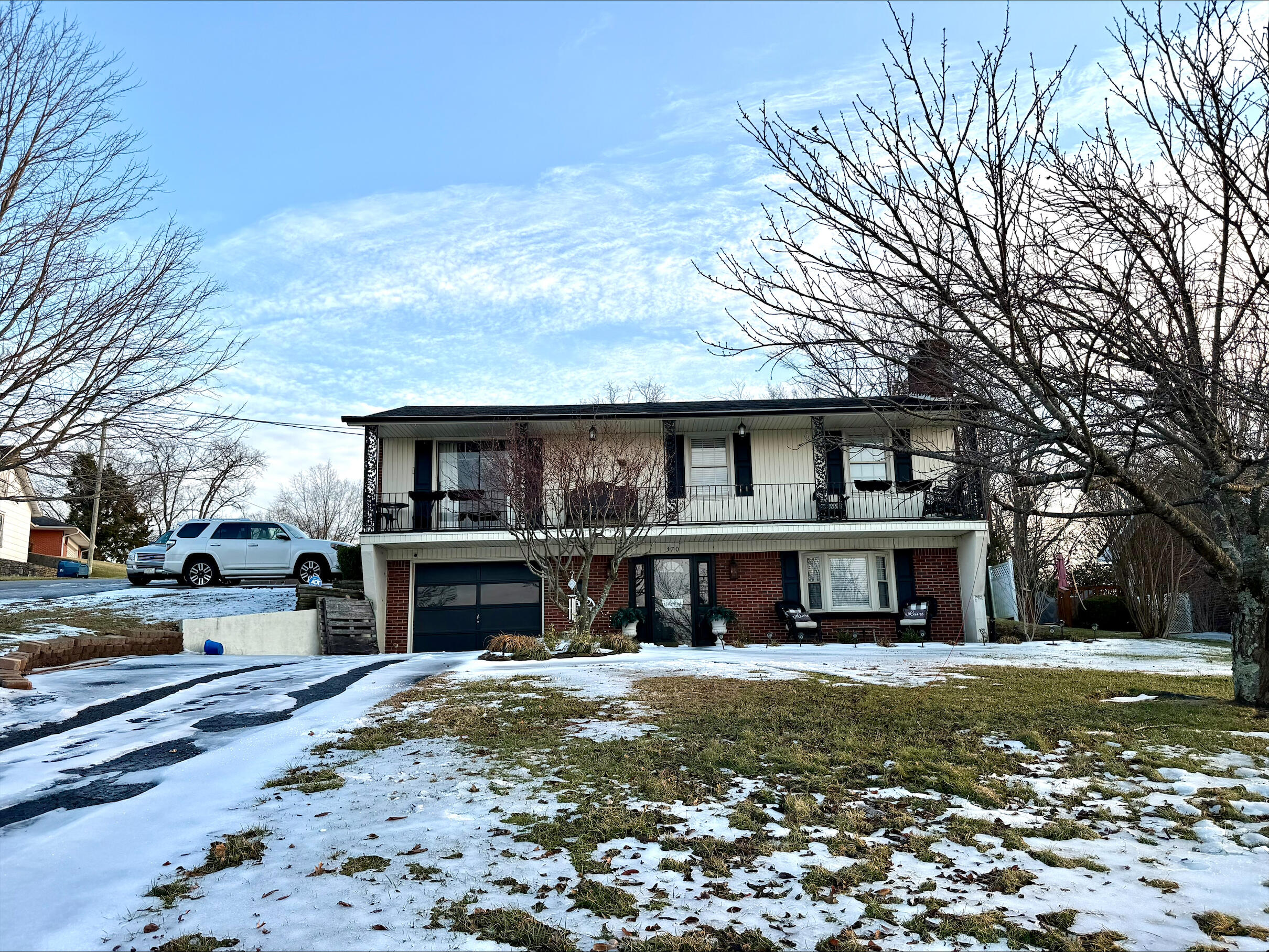 370 Runyon Road Property Photo 1