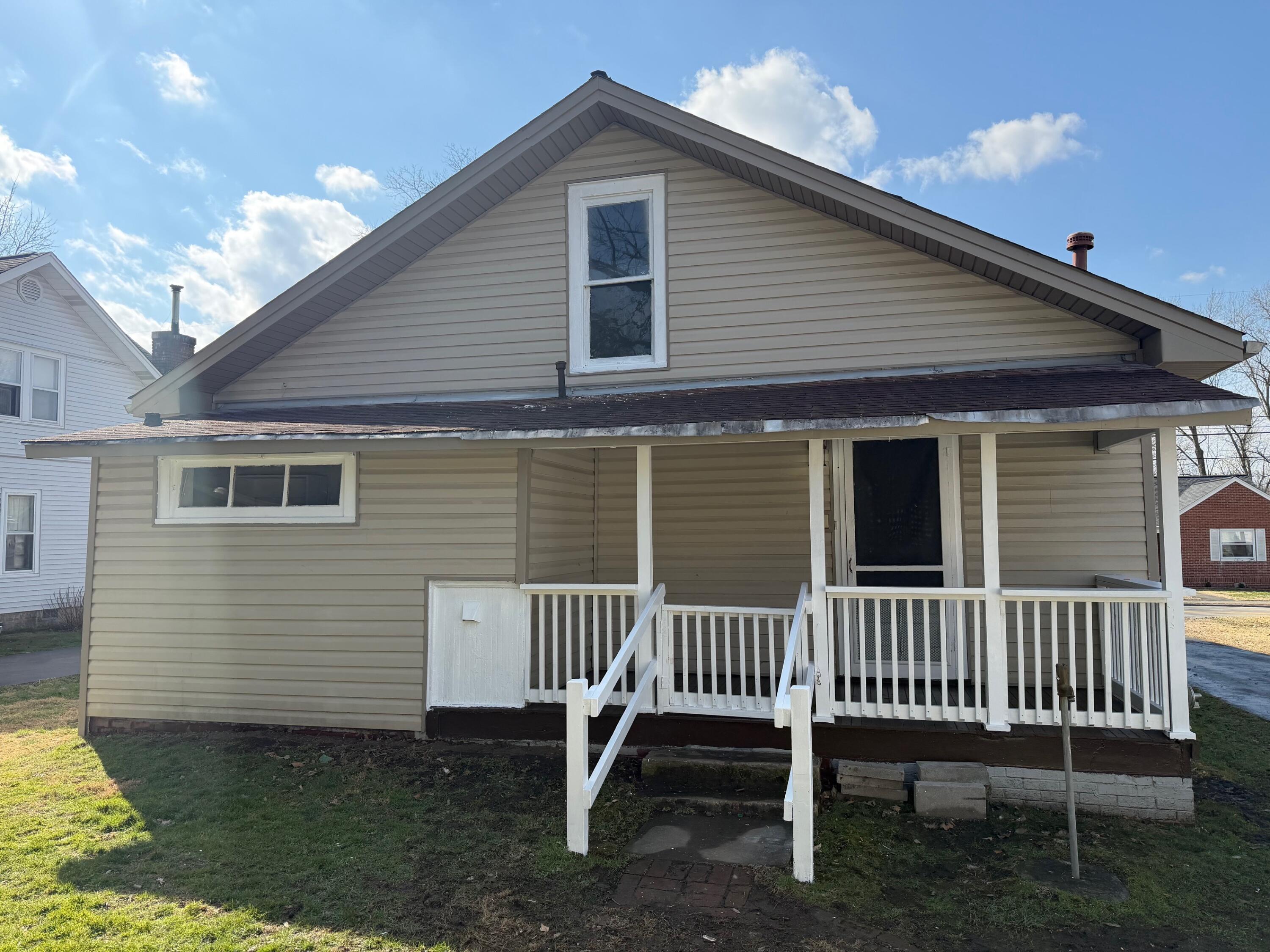 321 Hamlin Street Property Photo 15