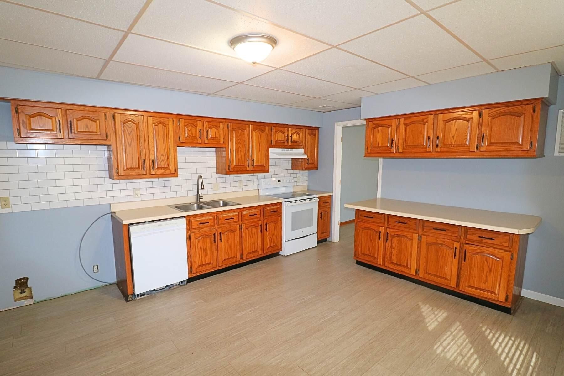 218 Mangold Drive Property Photo 27