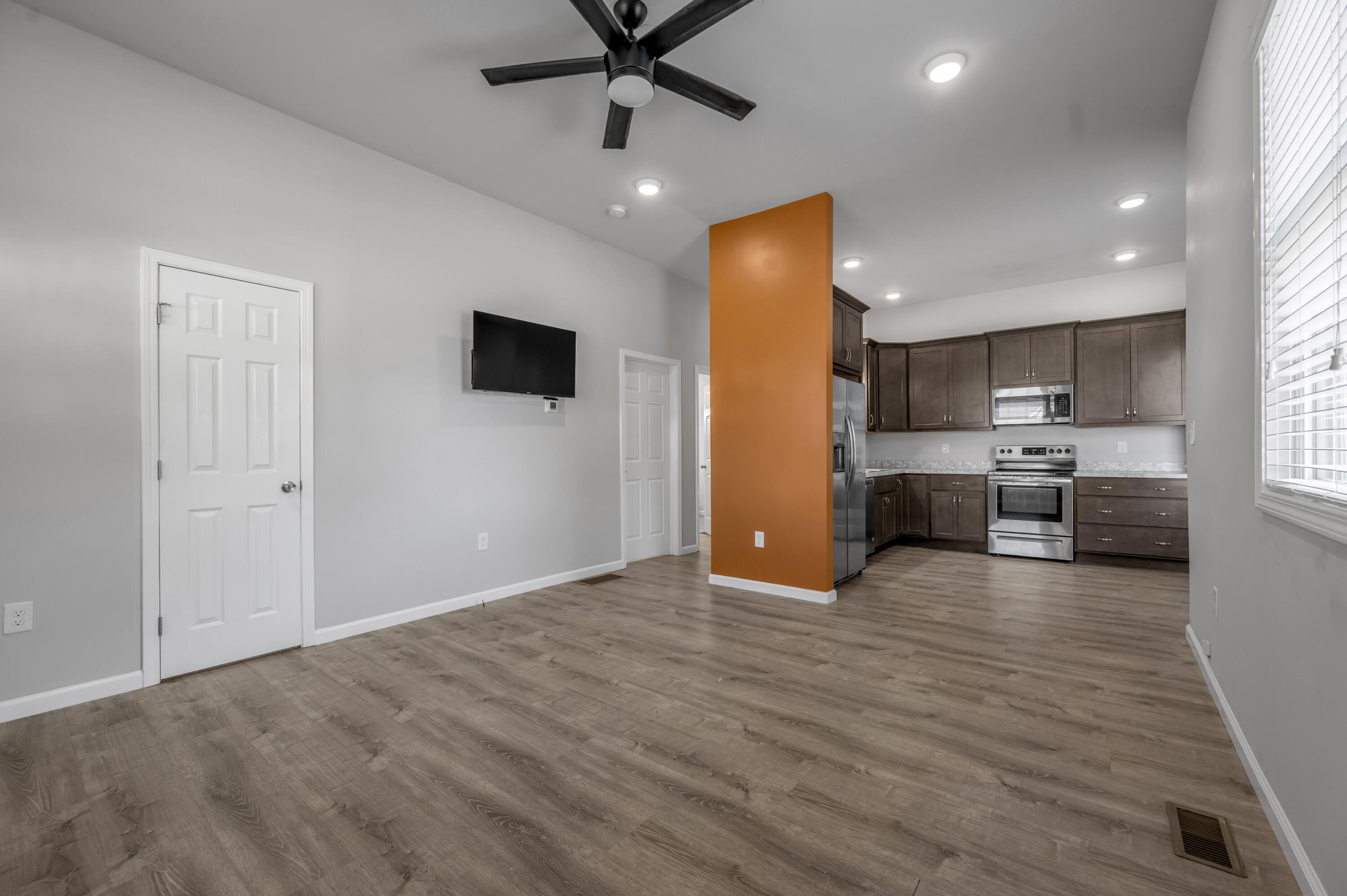 750 Maple Avenue Property Photo 11