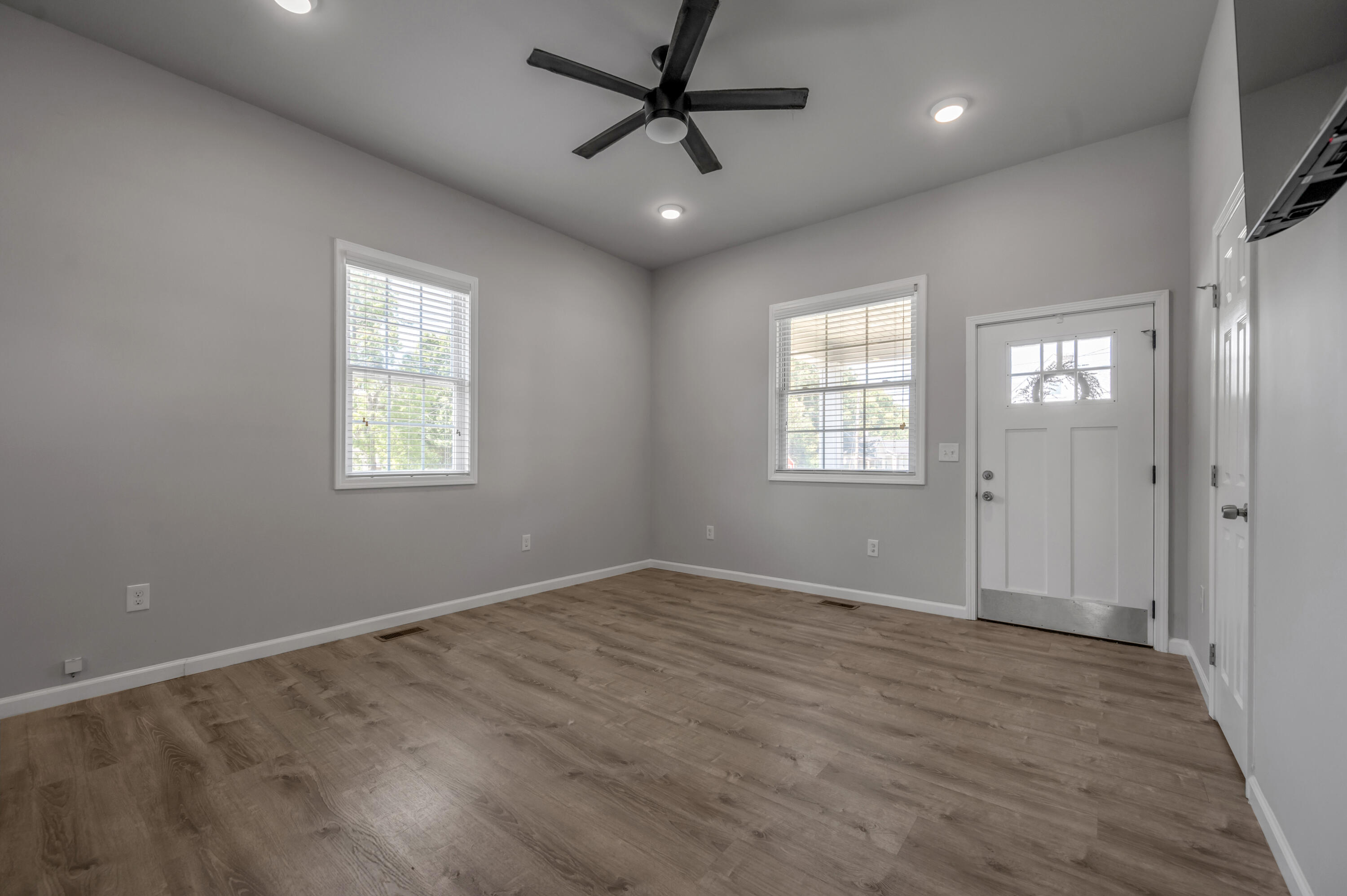 750 Maple Avenue Property Photo 14