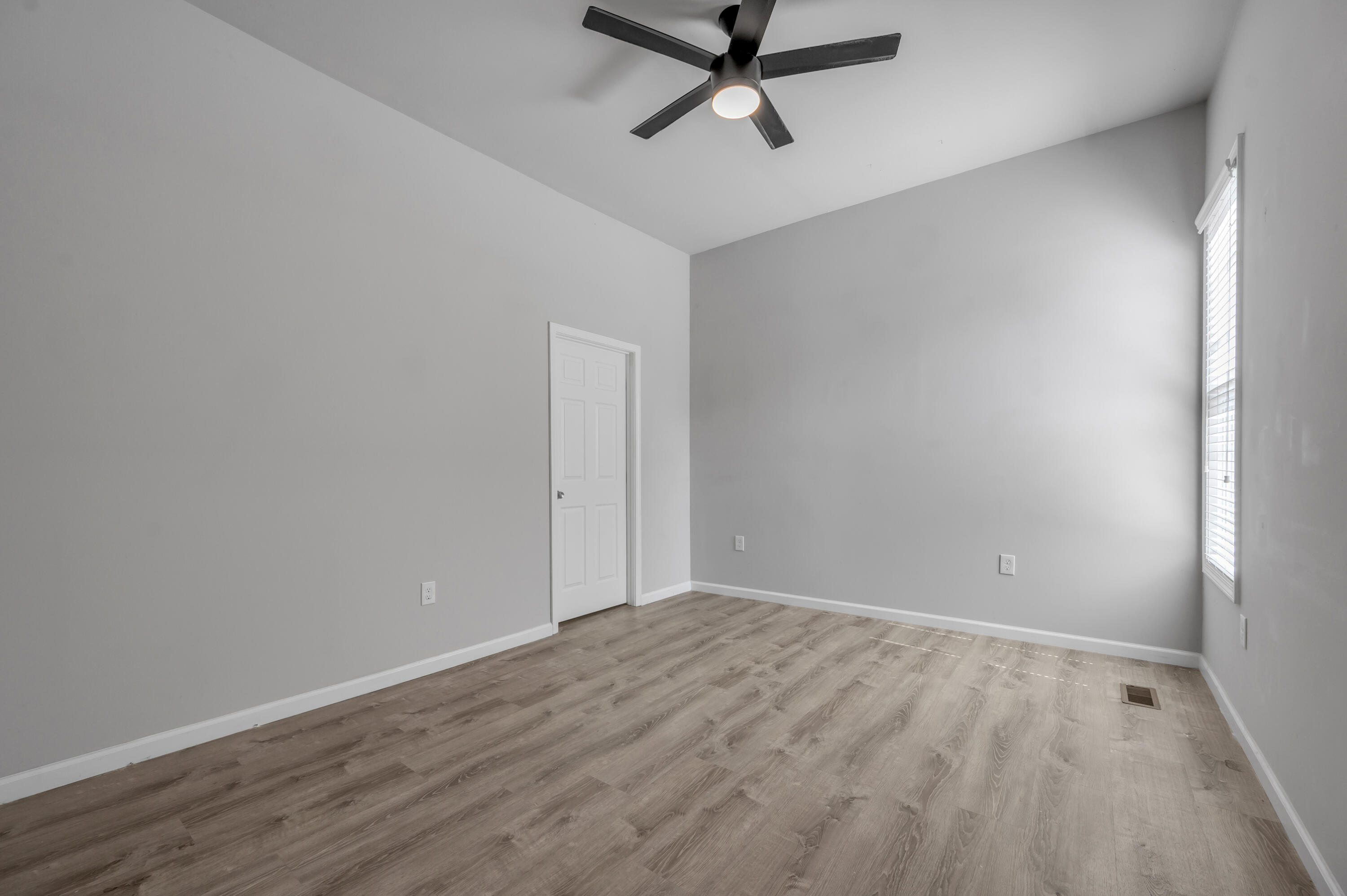 750 Maple Avenue Property Photo 25