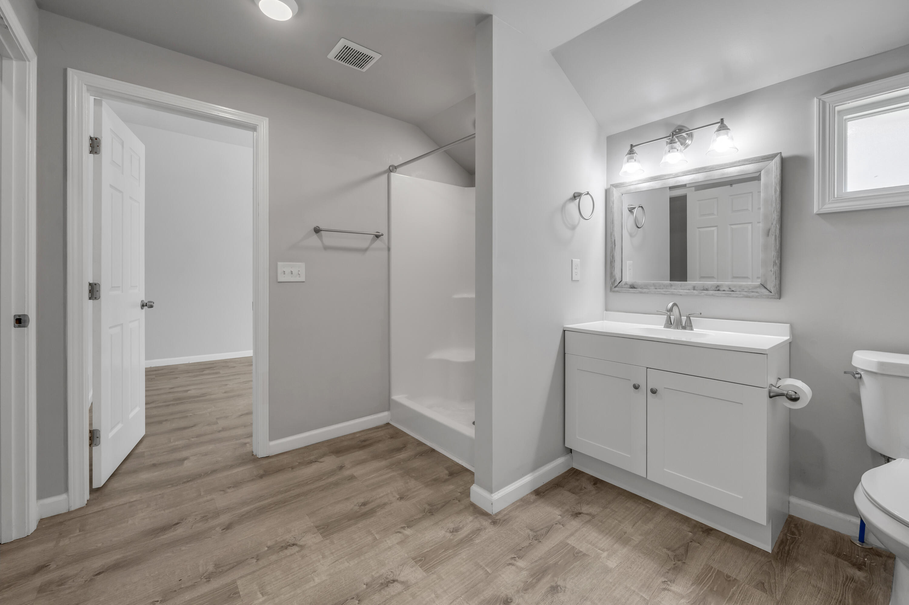 750 Maple Avenue Property Photo 30
