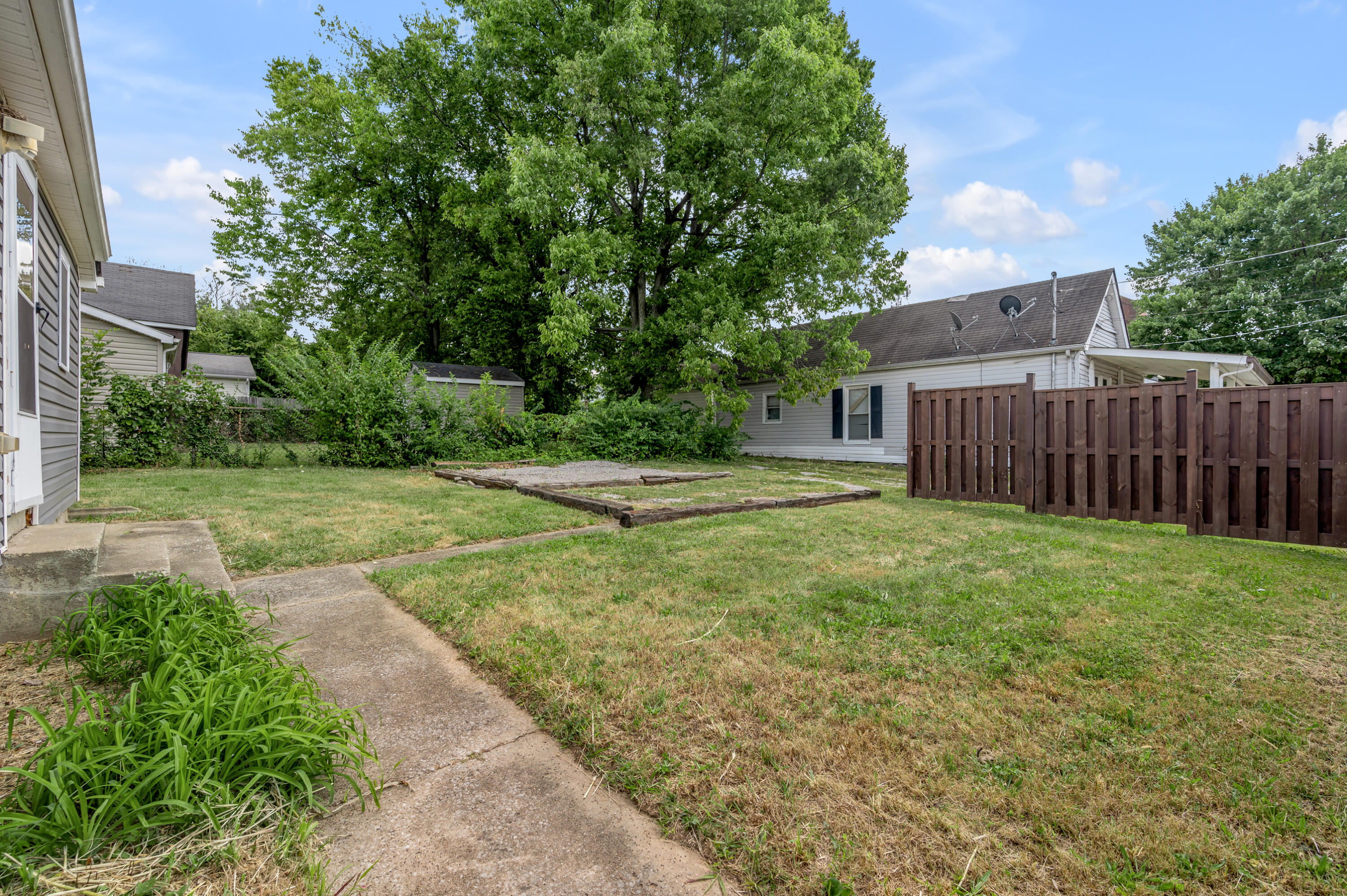 750 Maple Avenue Property Photo 45