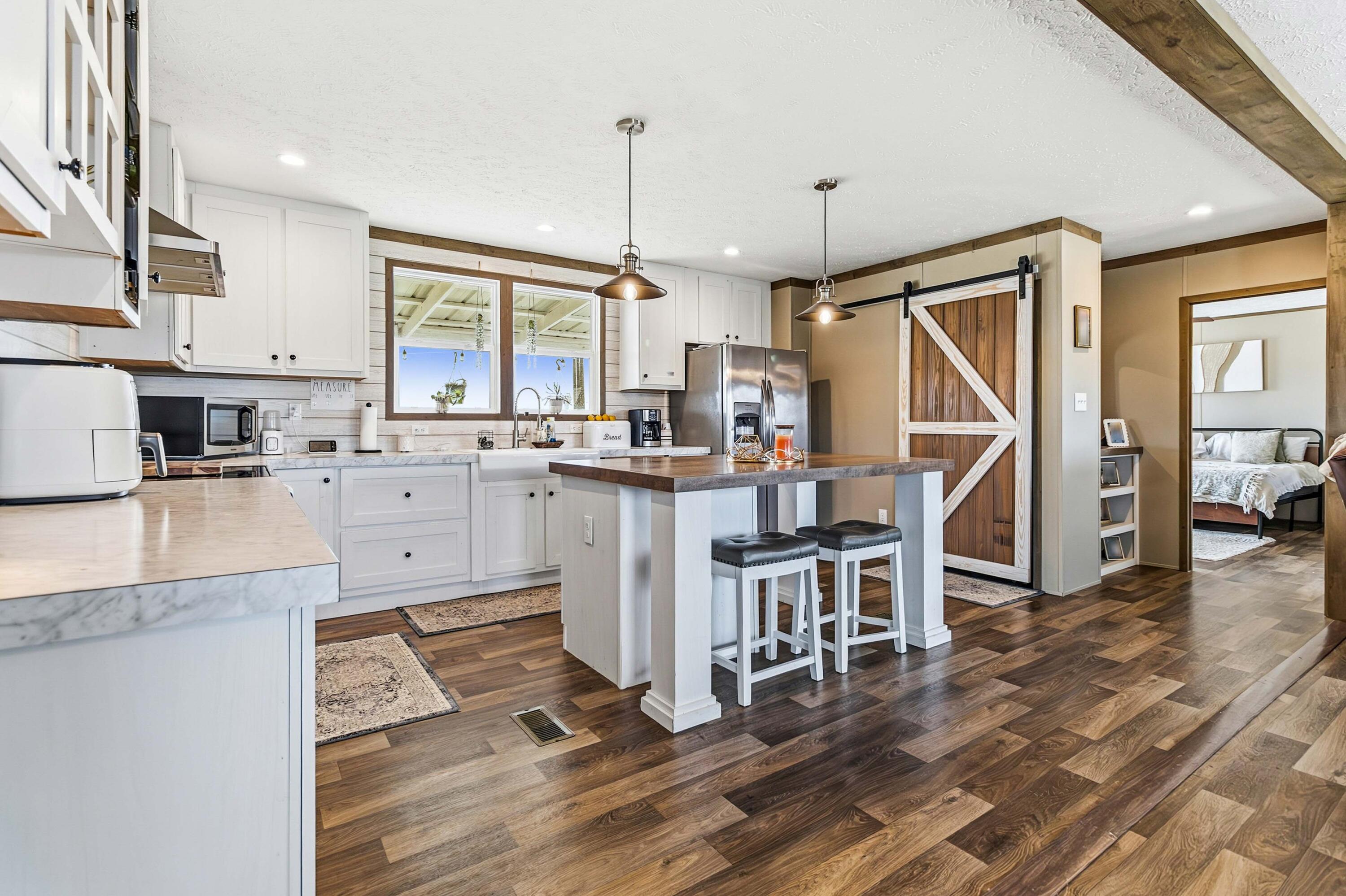 583 Newby Road Property Photo 8