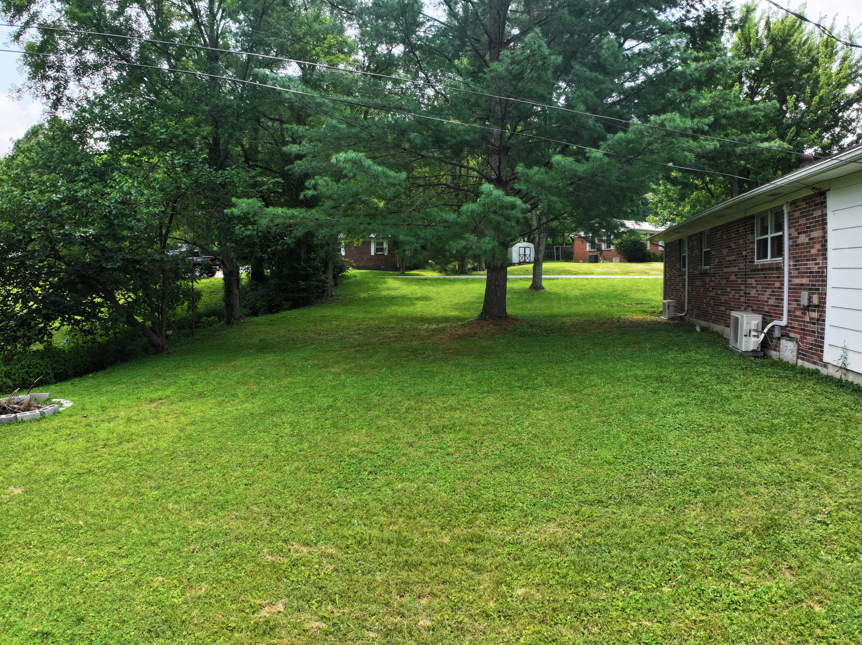 201 Scott Court Property Photo 4