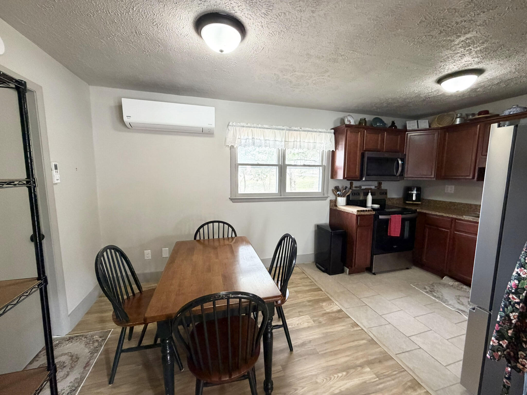 201 Scott Court Property Photo 8