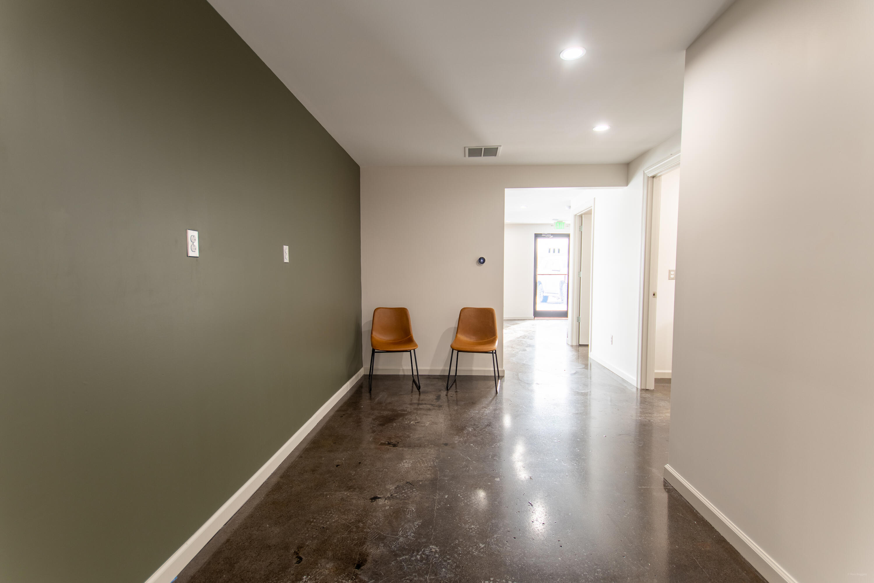 804 Chevy Chase Place 103 Property Photo 3