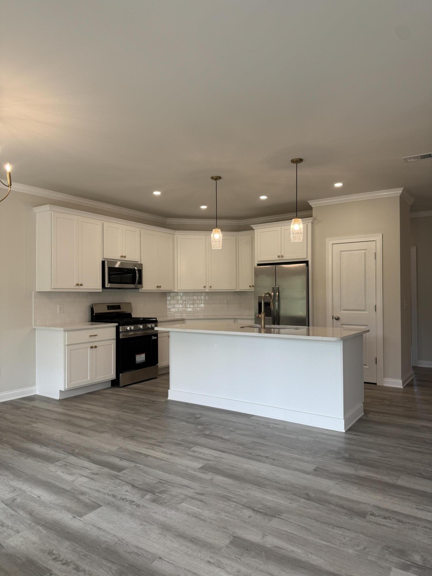 144 Winding Creek Drive Property Photo 10