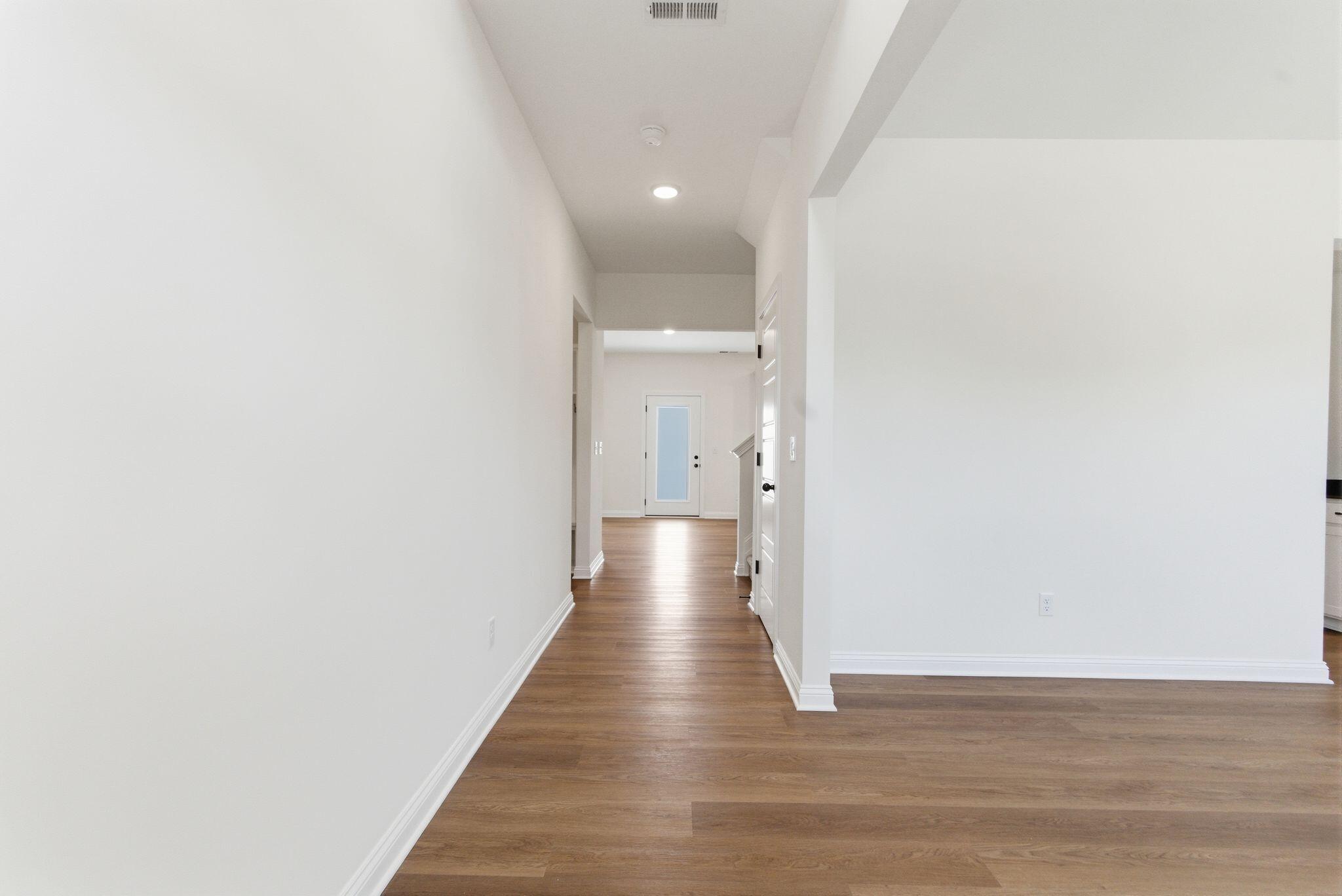105 Roland Court Property Photo 5