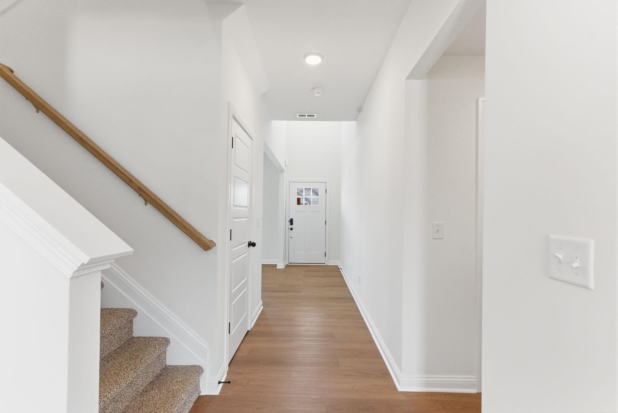 105 Roland Court Property Photo 6