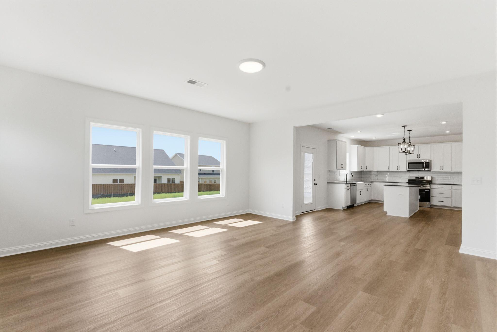 105 Roland Court Property Photo 7