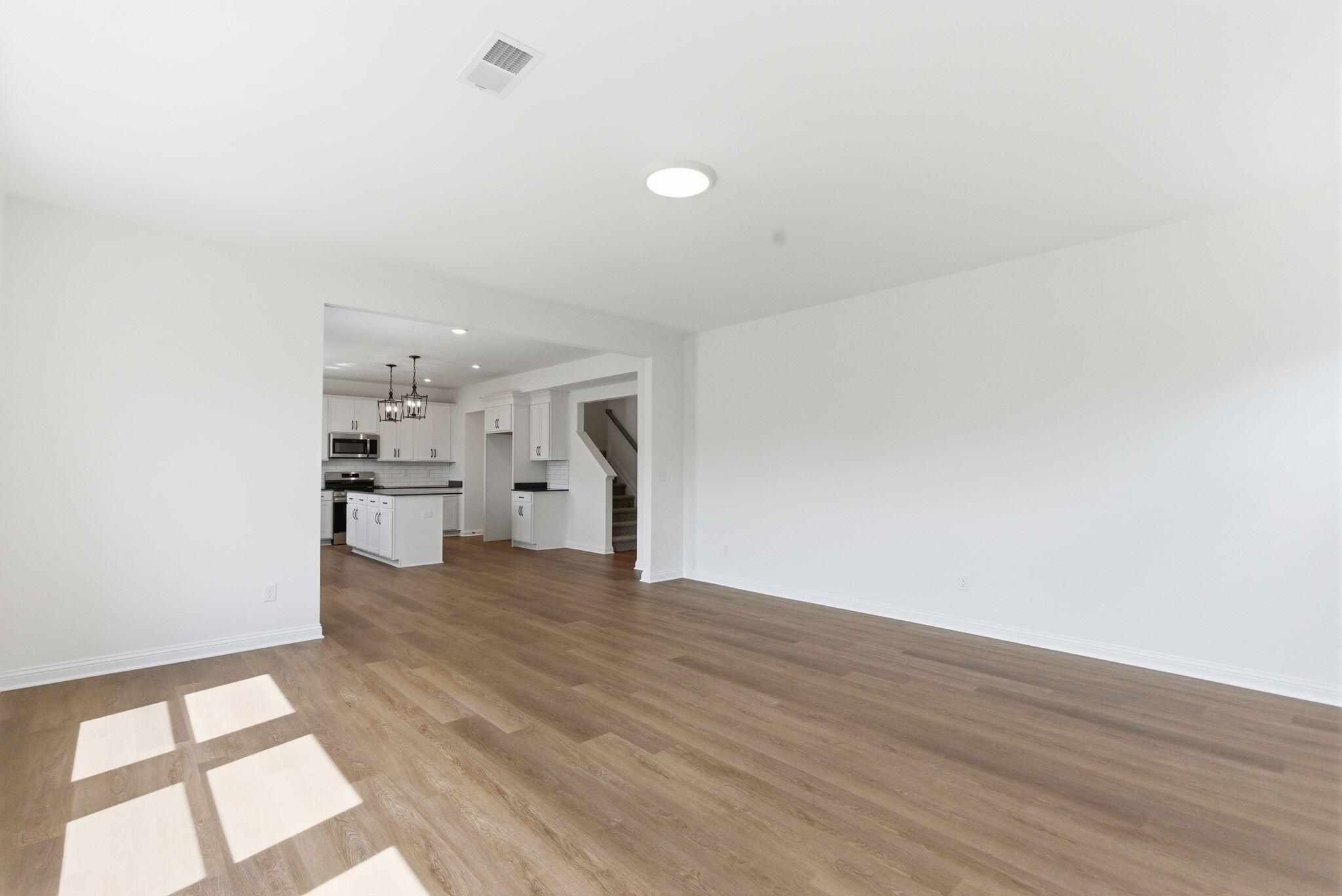 105 Roland Court Property Photo 8