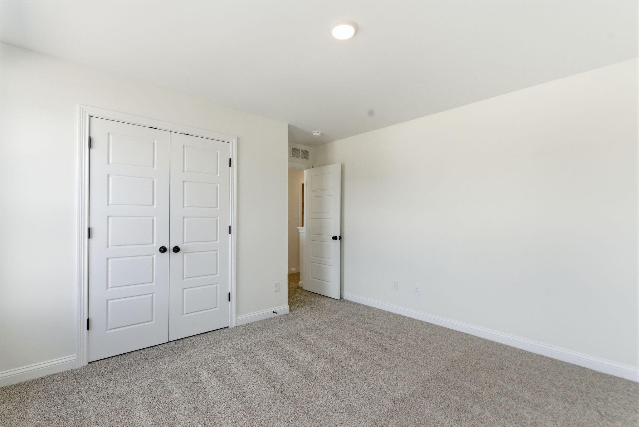 105 Roland Court Property Photo 21