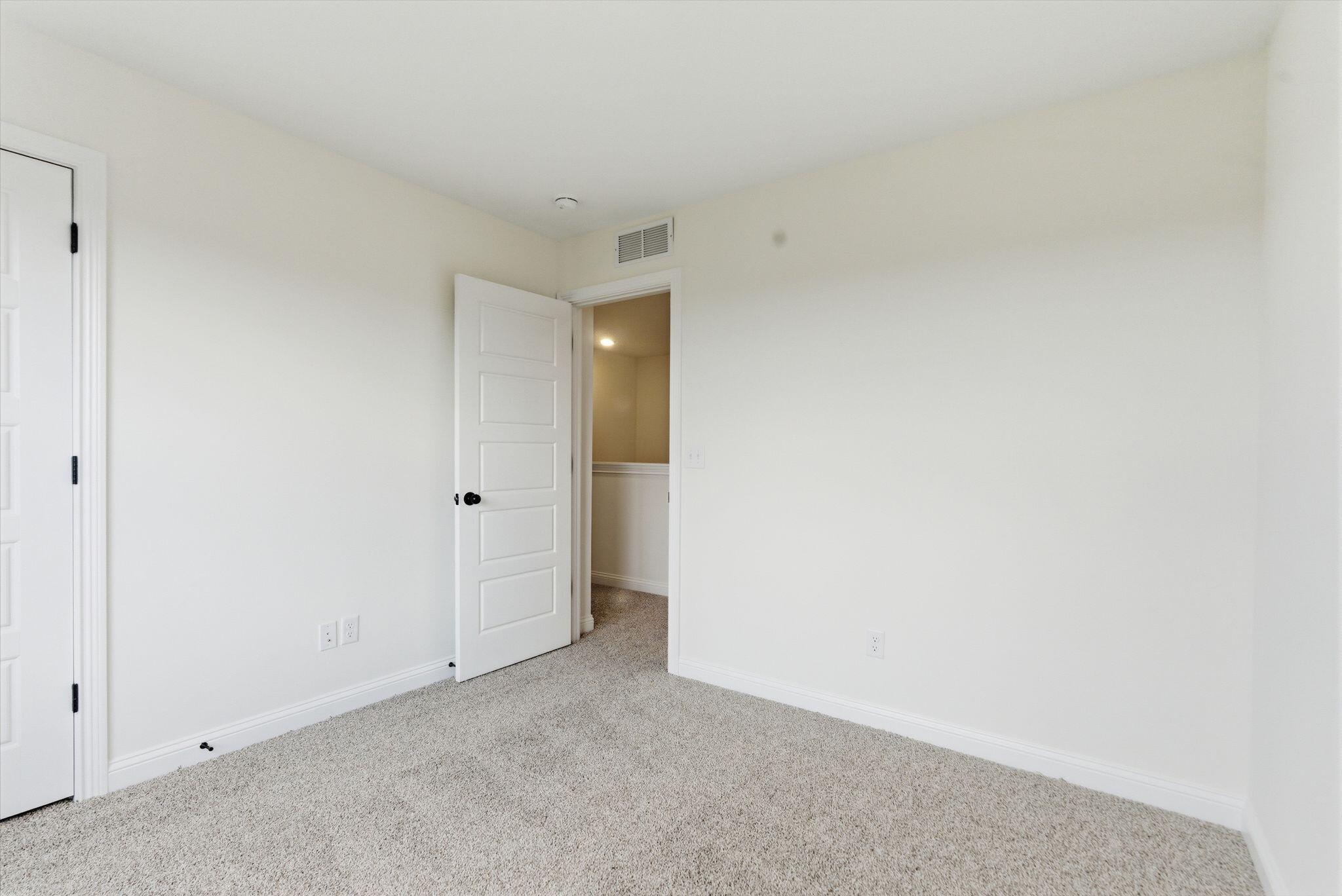 105 Roland Court Property Photo 25