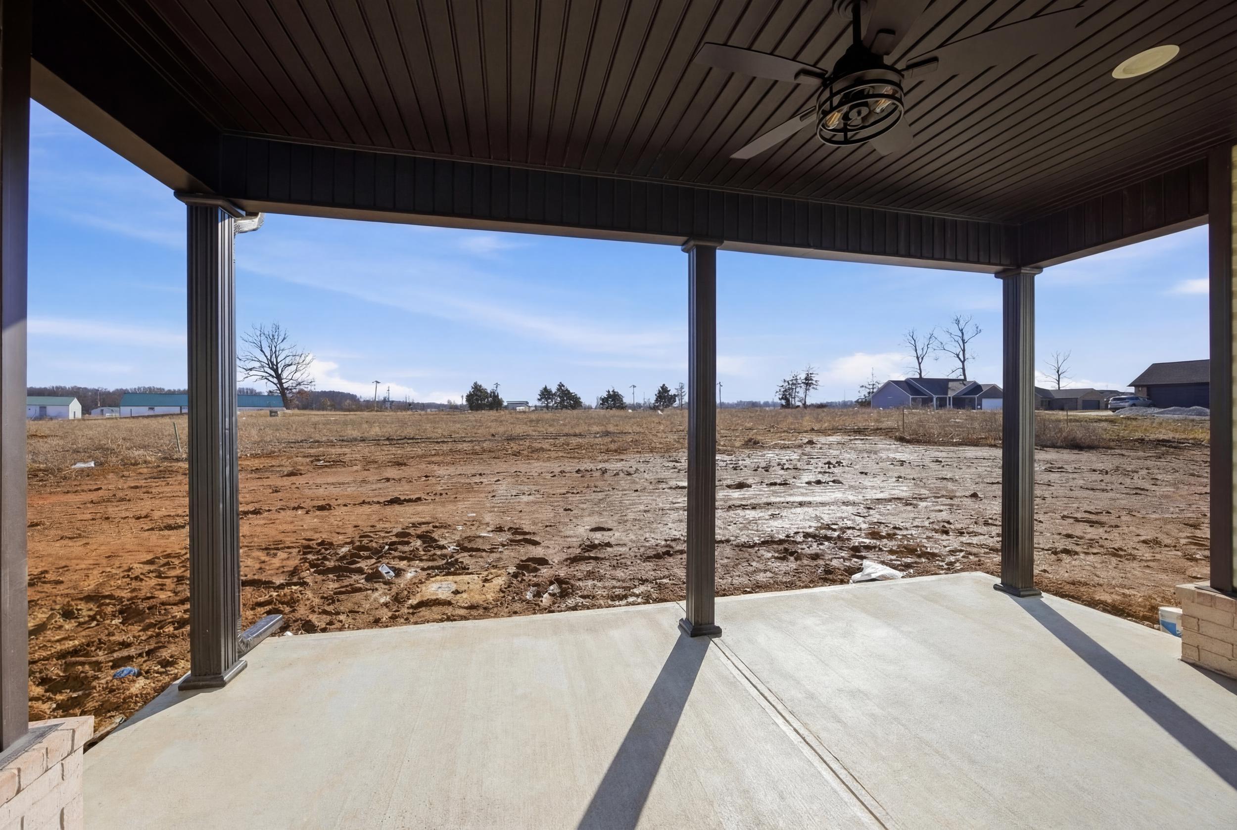 323 Mohegan Trail Property Photo 4