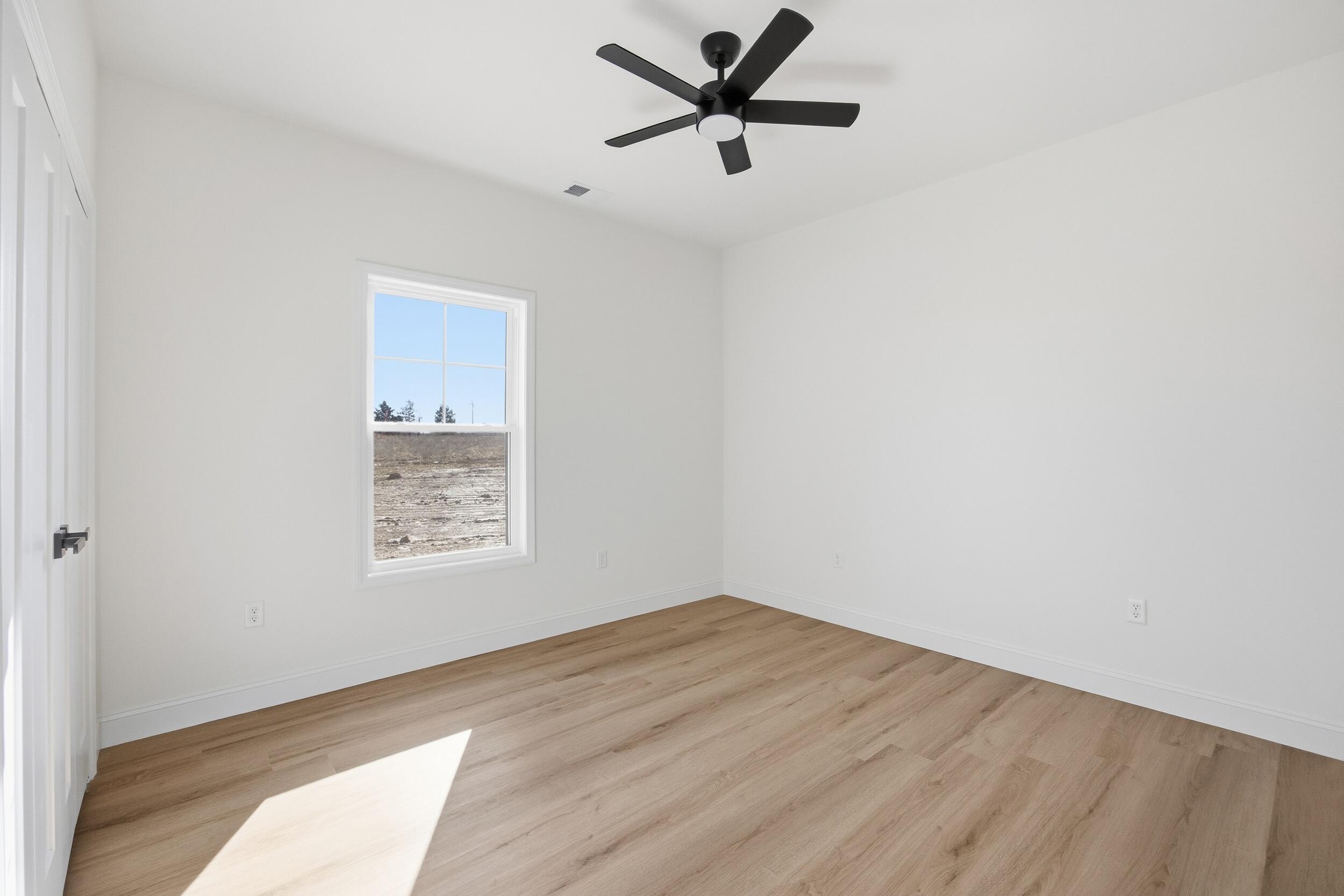 323 Mohegan Trail Property Photo 25