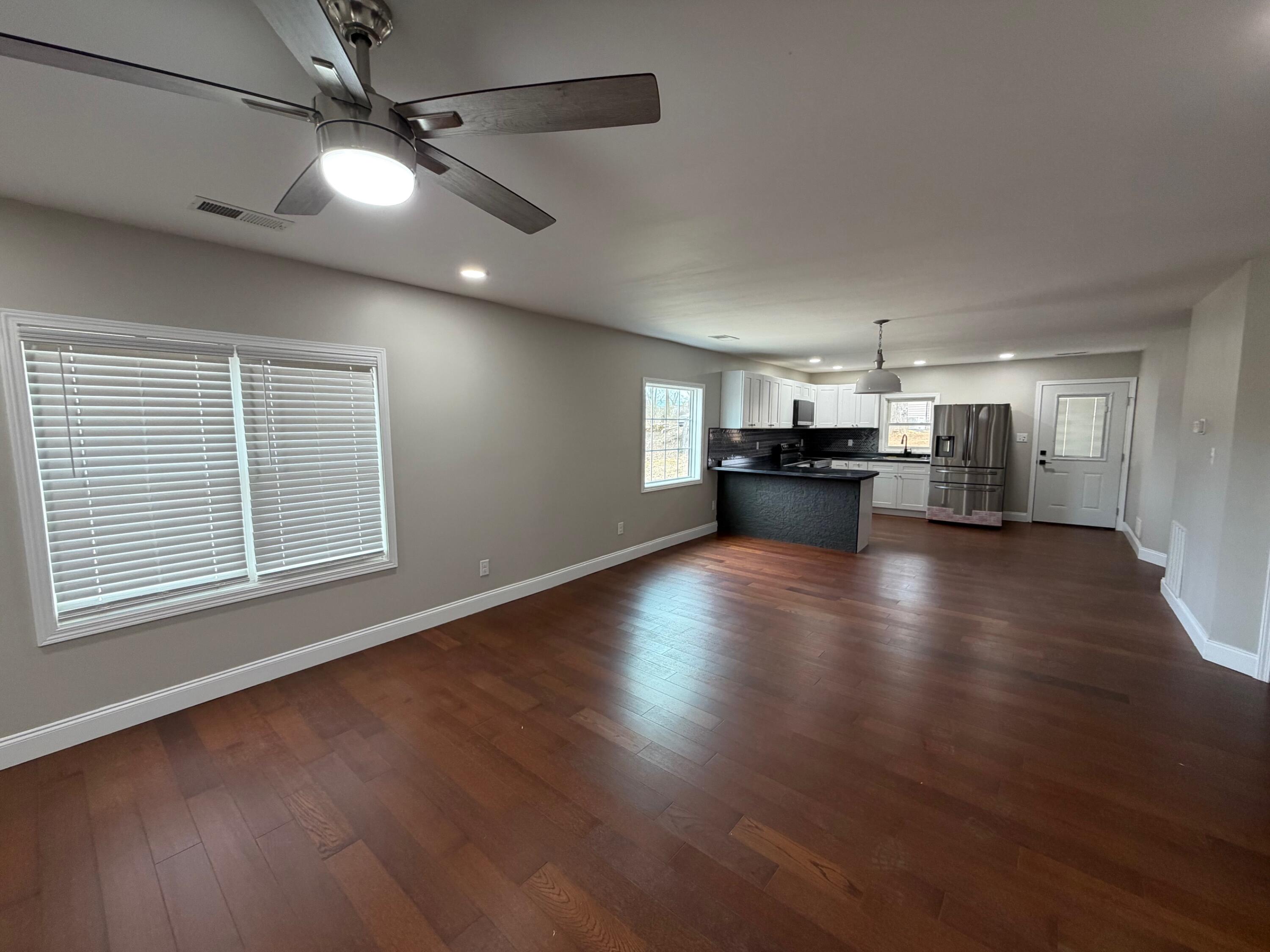 1086 Moore Hill Avenue Property Photo 6