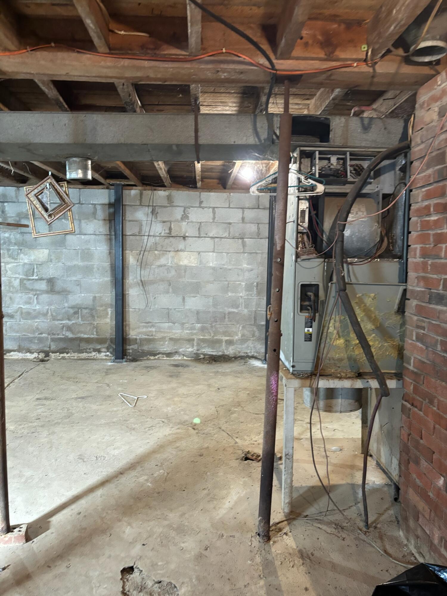 2647 Taylor School Road Property Photo 8