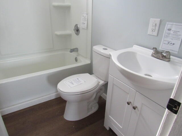 410 E Locust Street Property Photo 18
