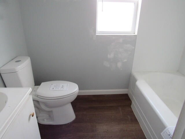 410 E Locust Street Property Photo 27