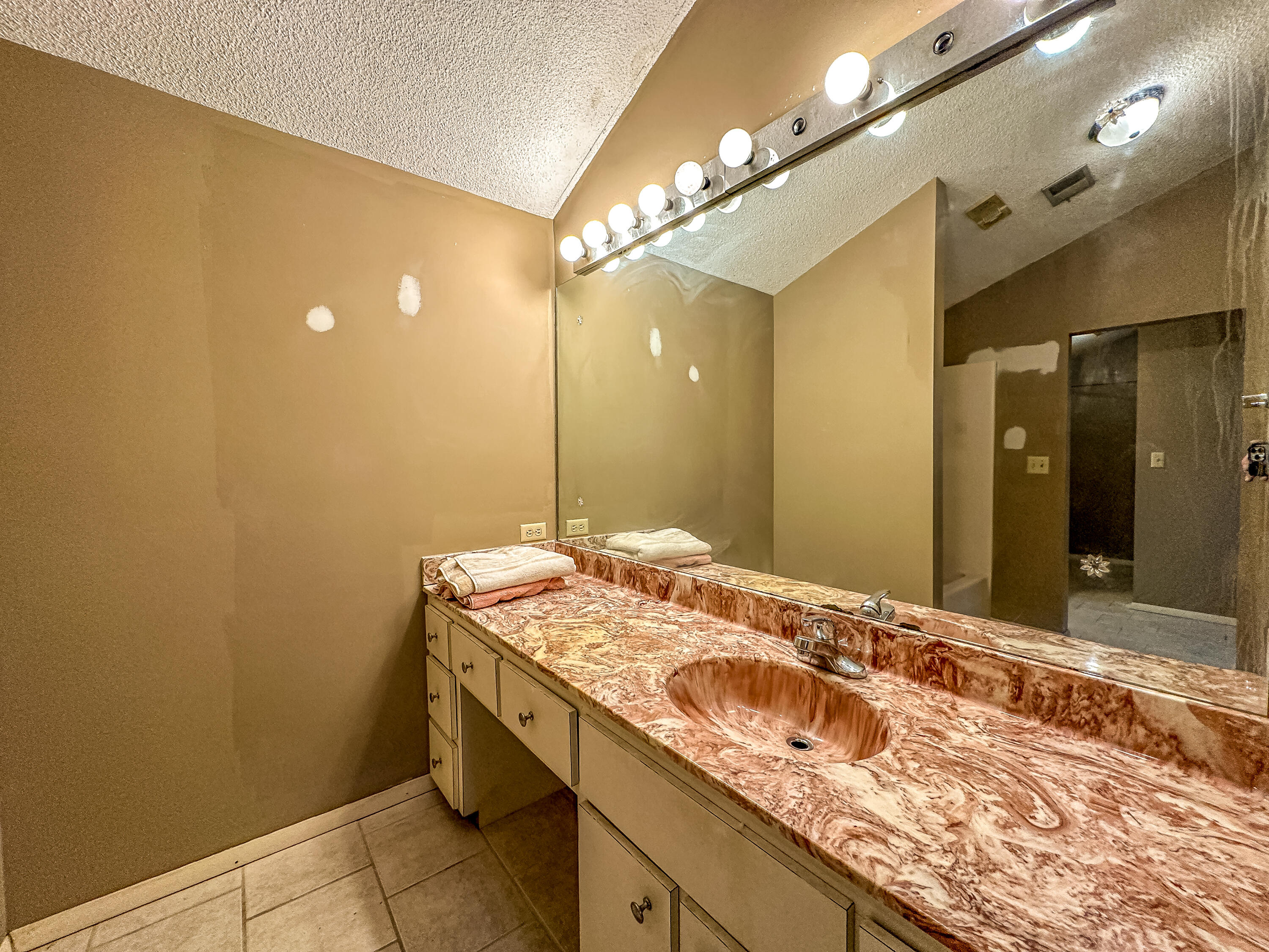 79 Falin Lane Property Photo 47