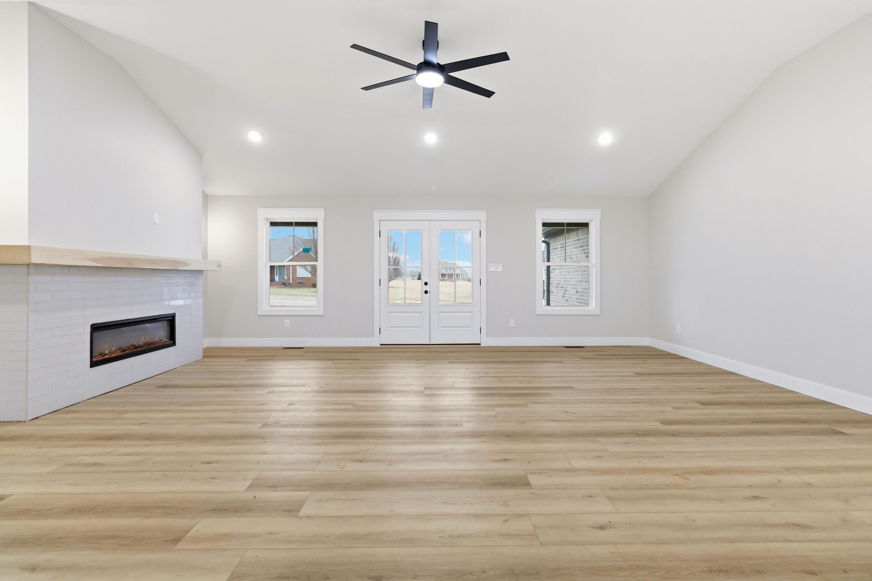 120 Three Wood Lane Property Photo 14