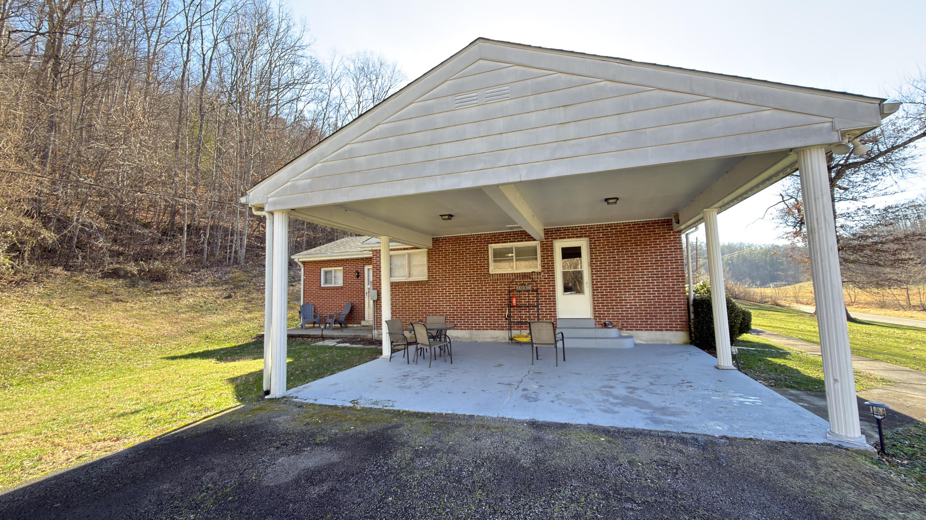 408 Hwy. 421 Property Photo 6