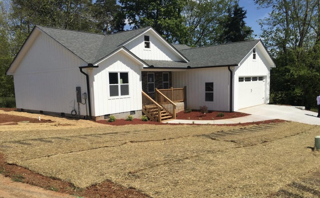 38 Nate Lane Property Photo 7
