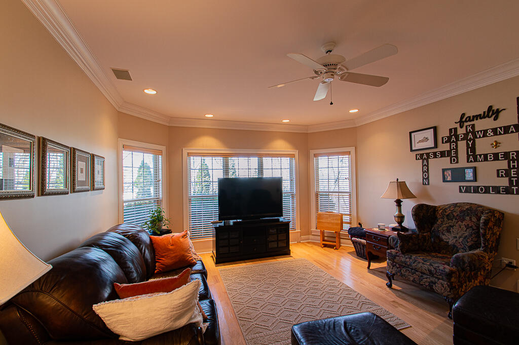 131 Jeannette Avenue Property Photo 19