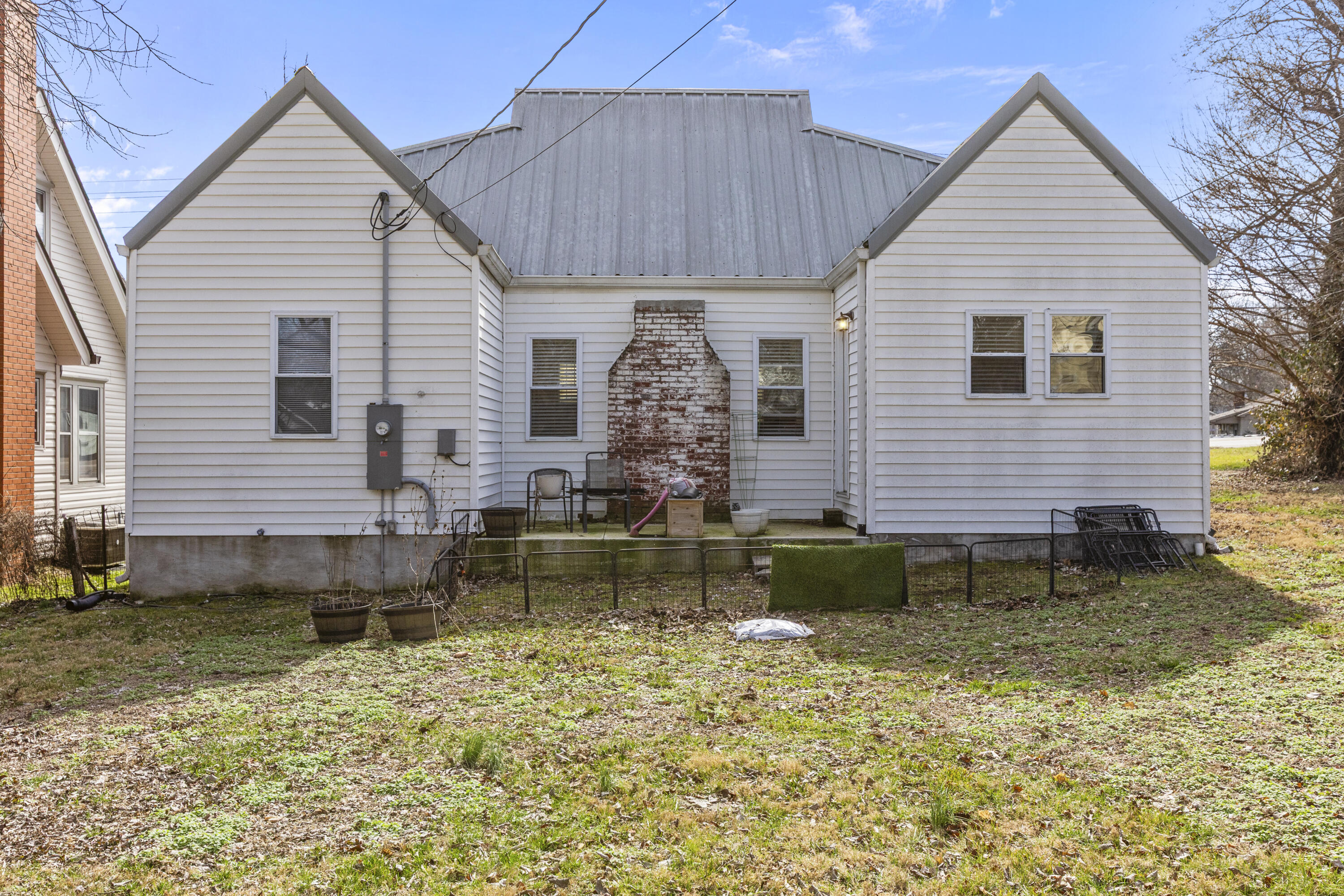 754 E Main Street Property Photo 18