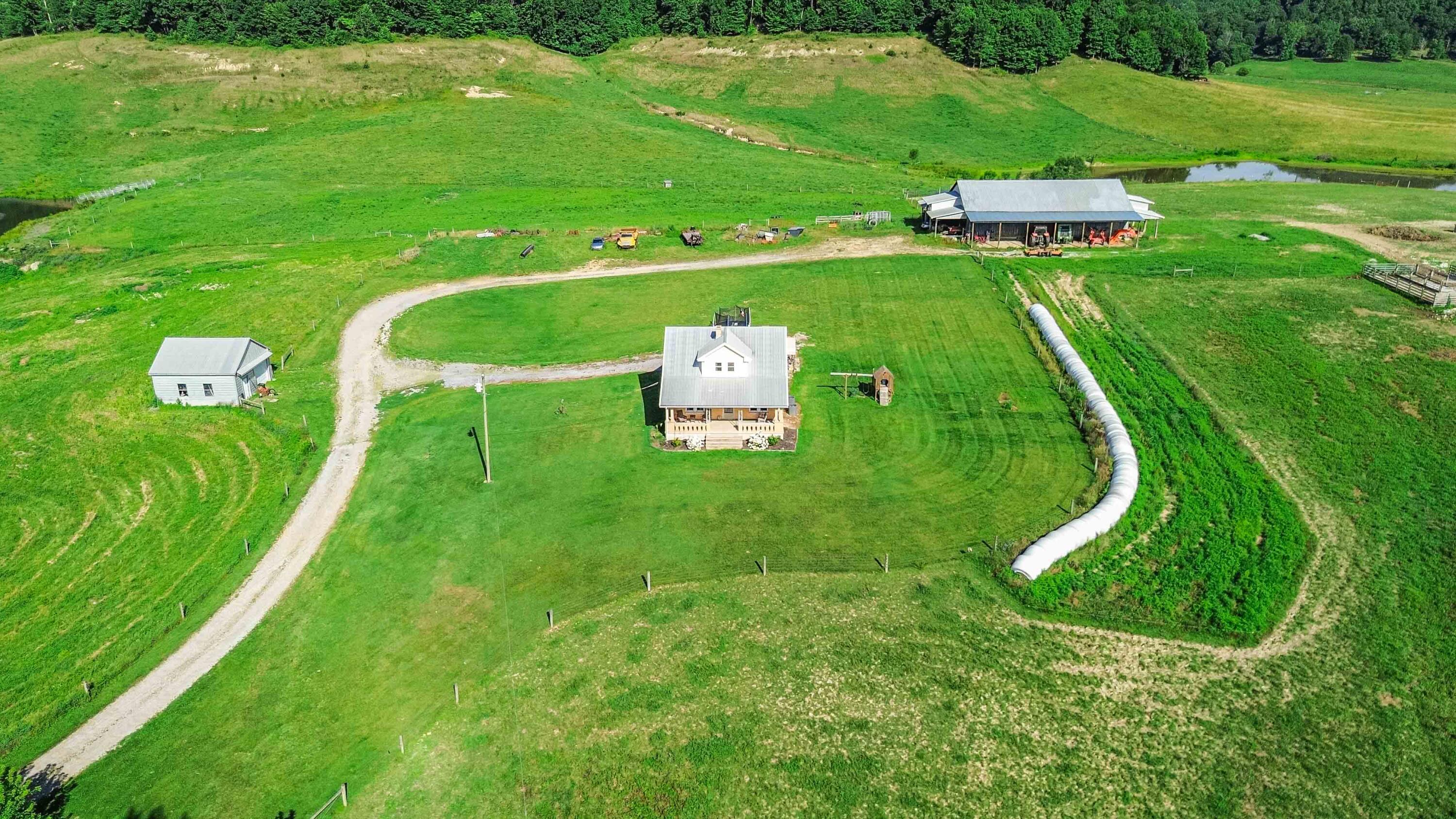 423 Loop Road Property Photo 8