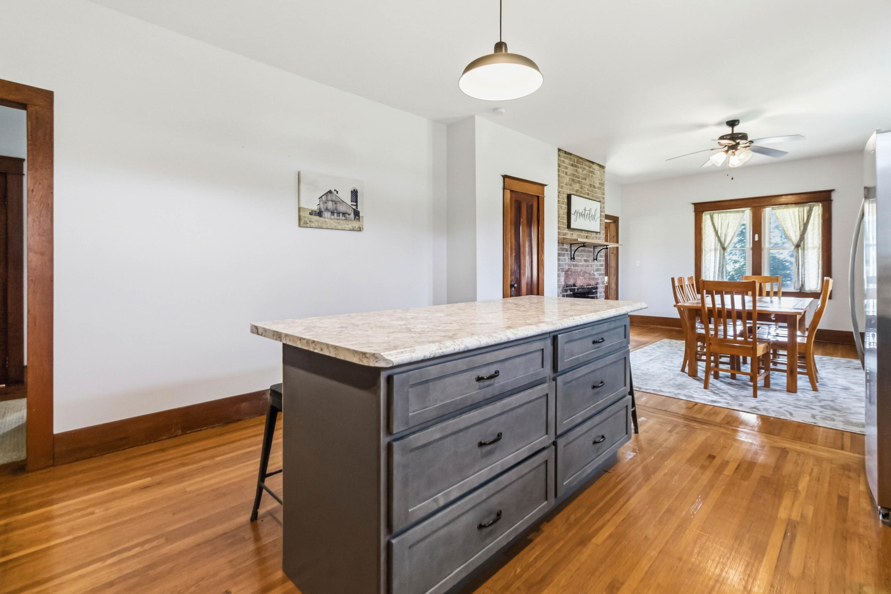 423 Loop Road Property Photo 32