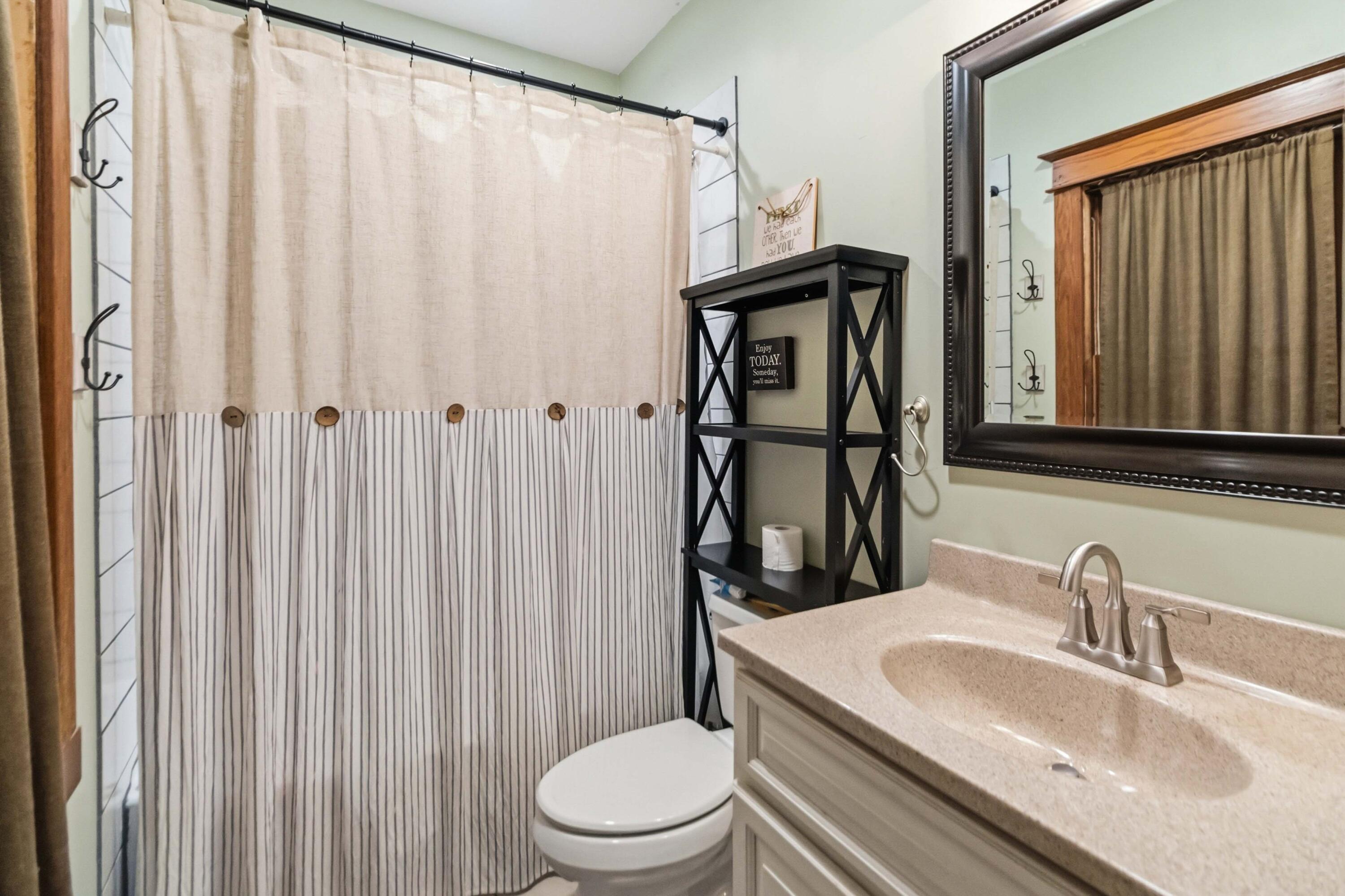 423 Loop Road Property Photo 37